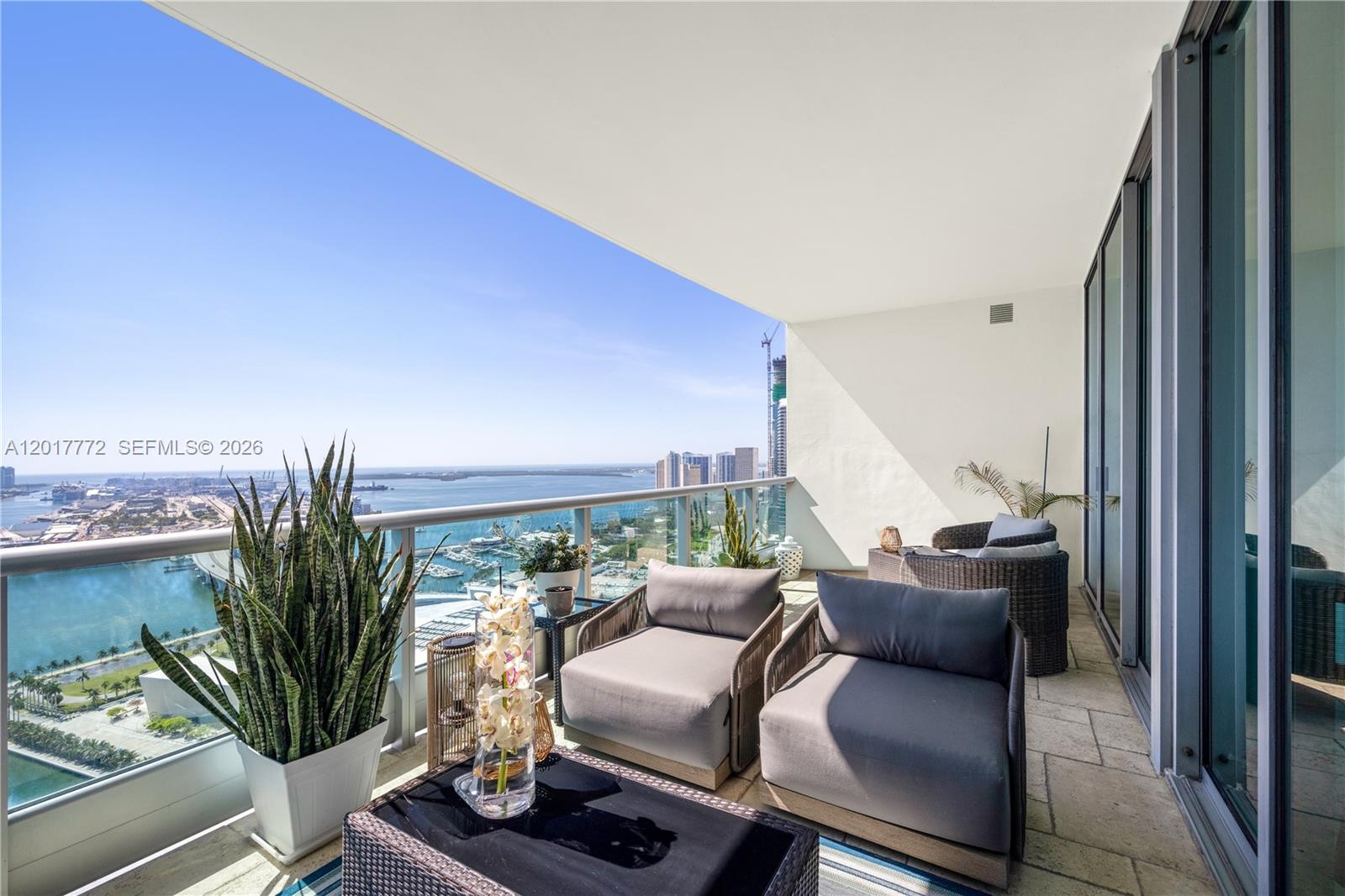 900 Biscayne Blvd #4205, Miami FL 33132