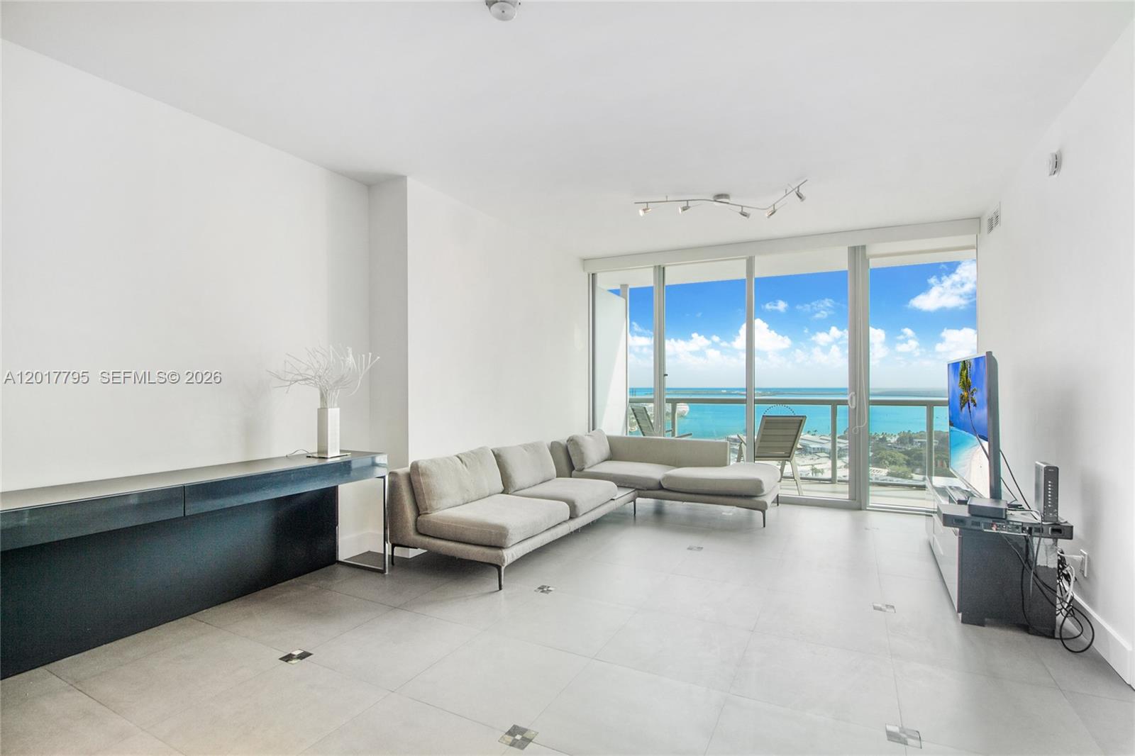 888 Biscayne Blvd #2705, Miami FL 33132