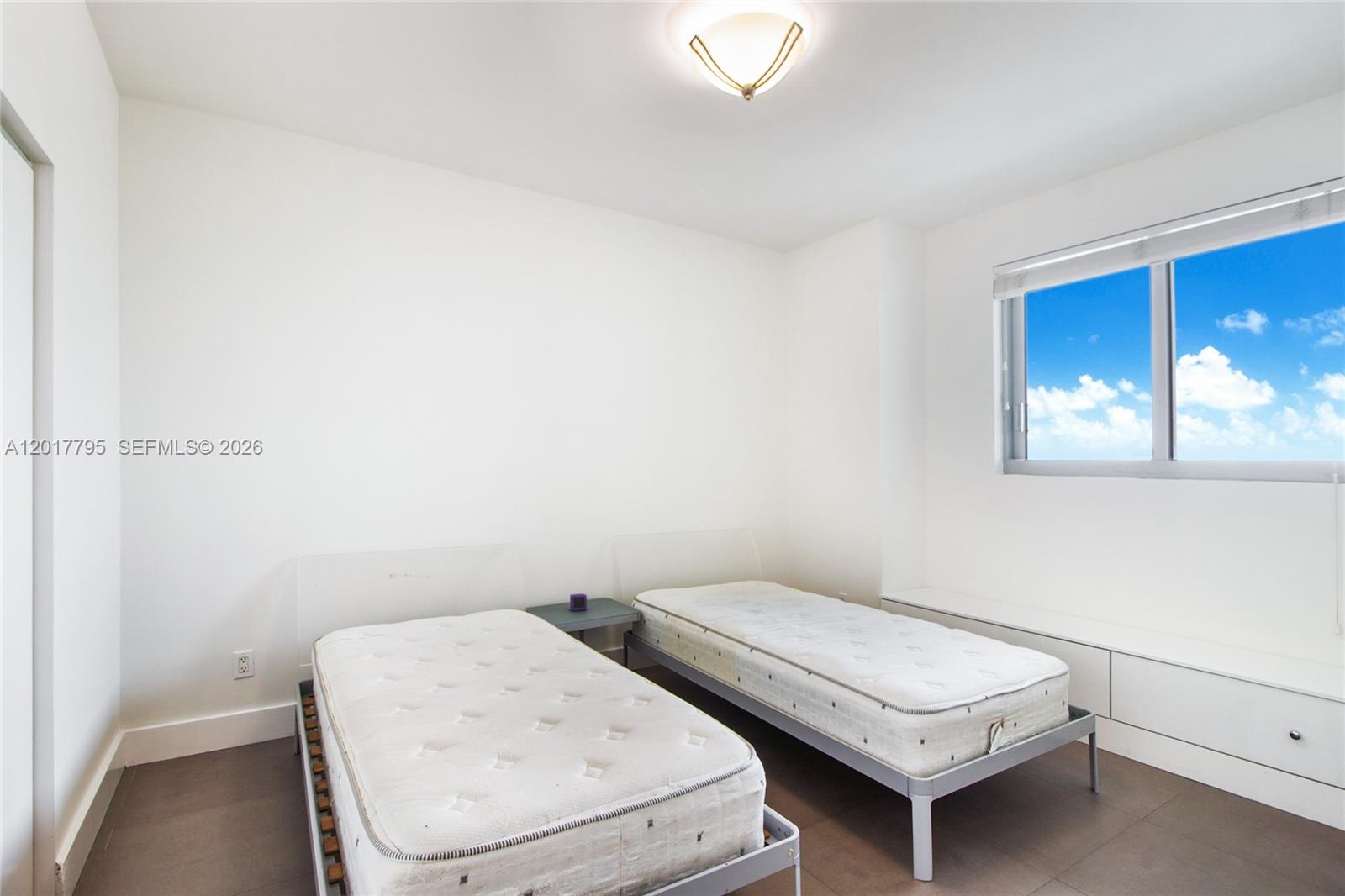 888 Biscayne Blvd #2705, Miami FL 33132