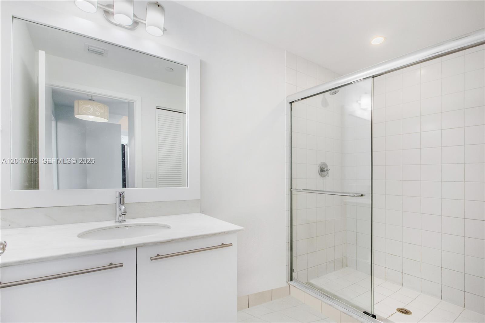 888 Biscayne Blvd #2705, Miami FL 33132