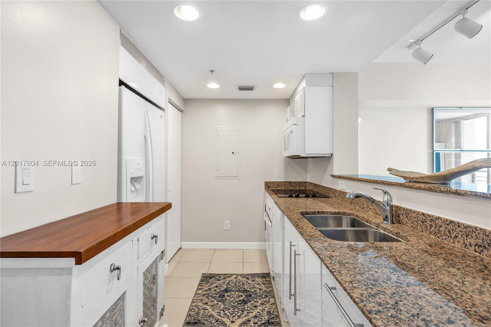 335 S Biscayne Blvd #2706, Miami FL 33131