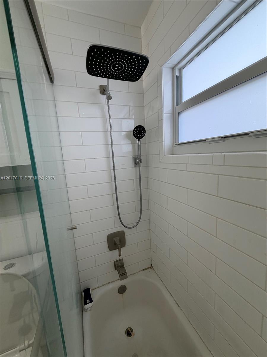 2591 NE 55TH CT #202, Fort Lauderdale FL 33308