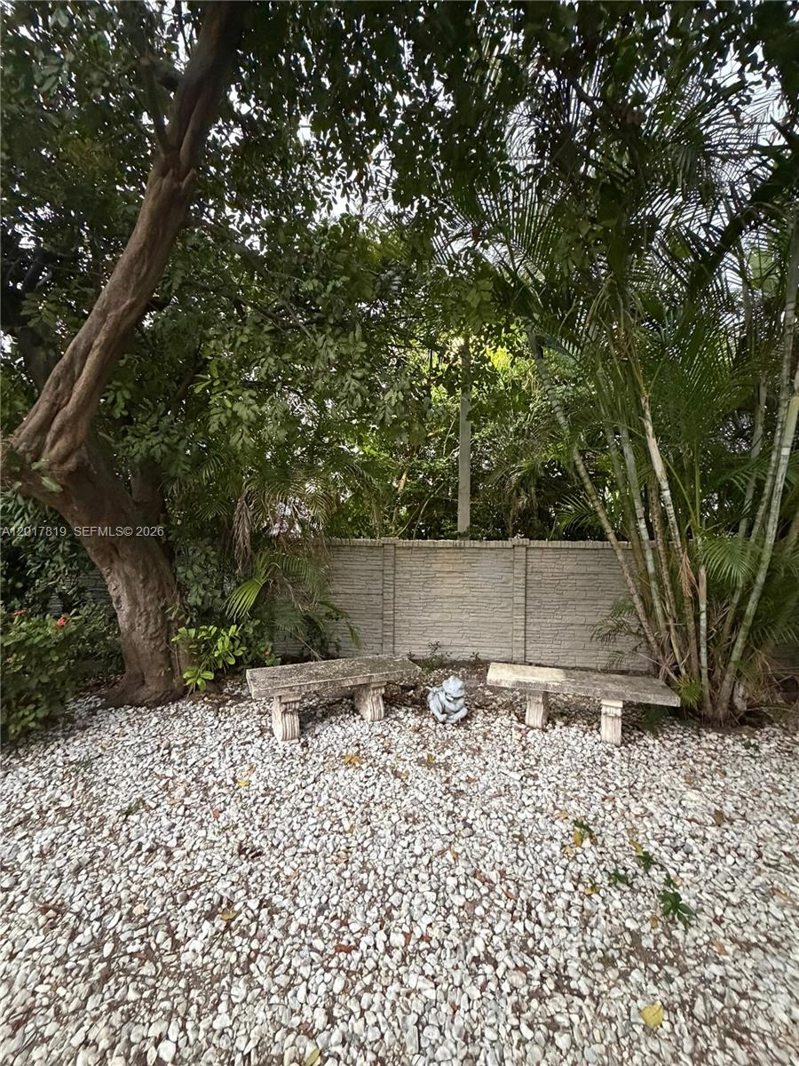 2591 NE 55TH CT #202, Fort Lauderdale FL 33308