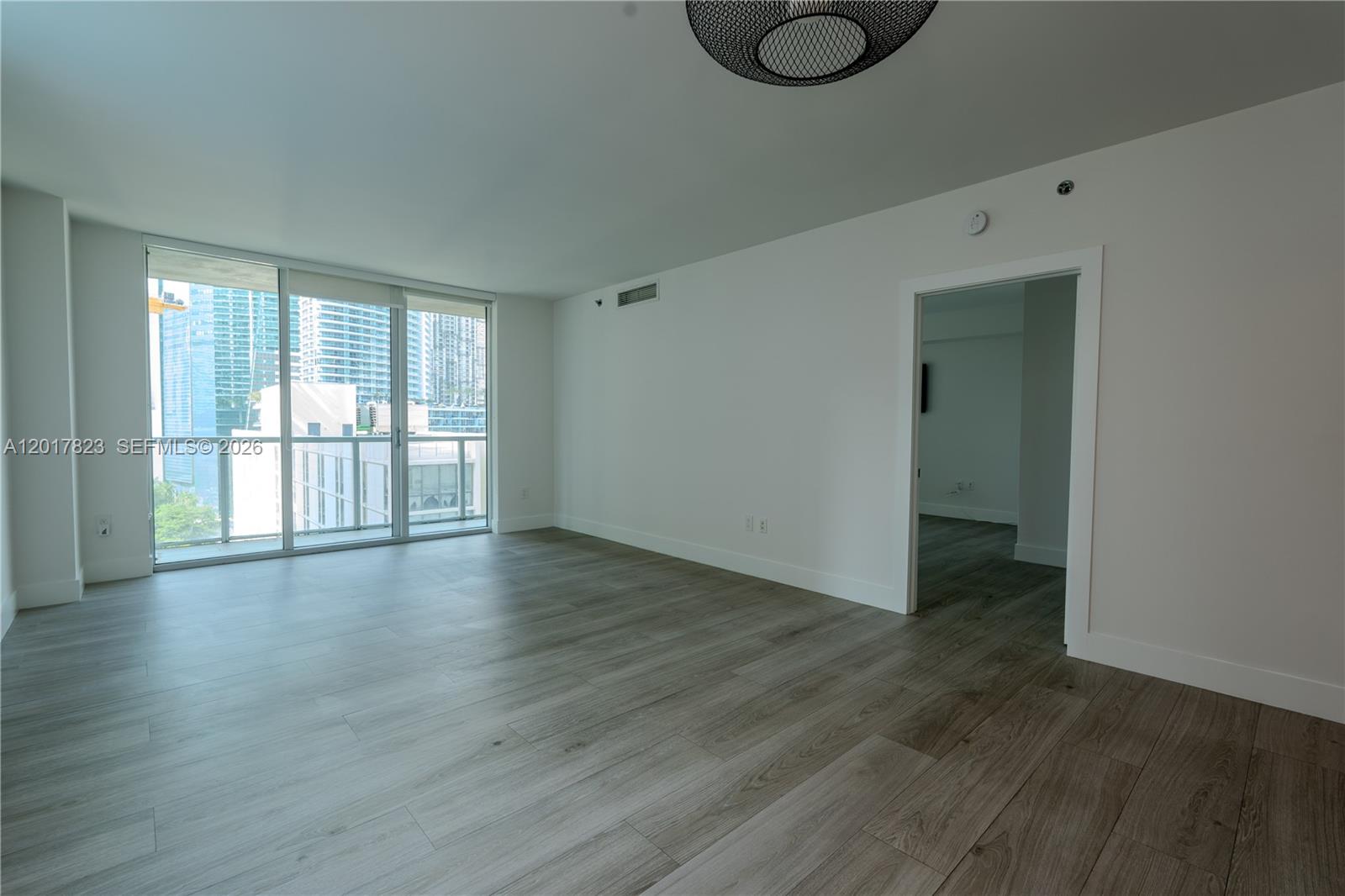 500 Brickell Ave #1407, Miami FL 33131