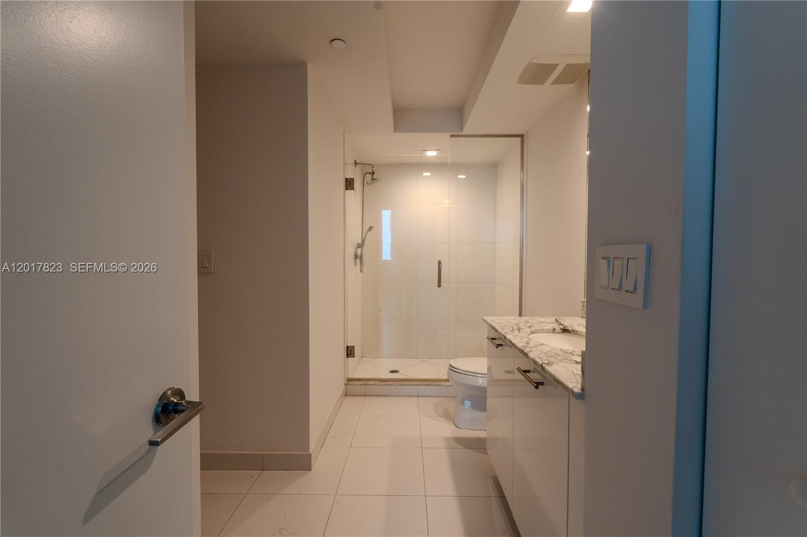 500 Brickell Ave #1407, Miami FL 33131