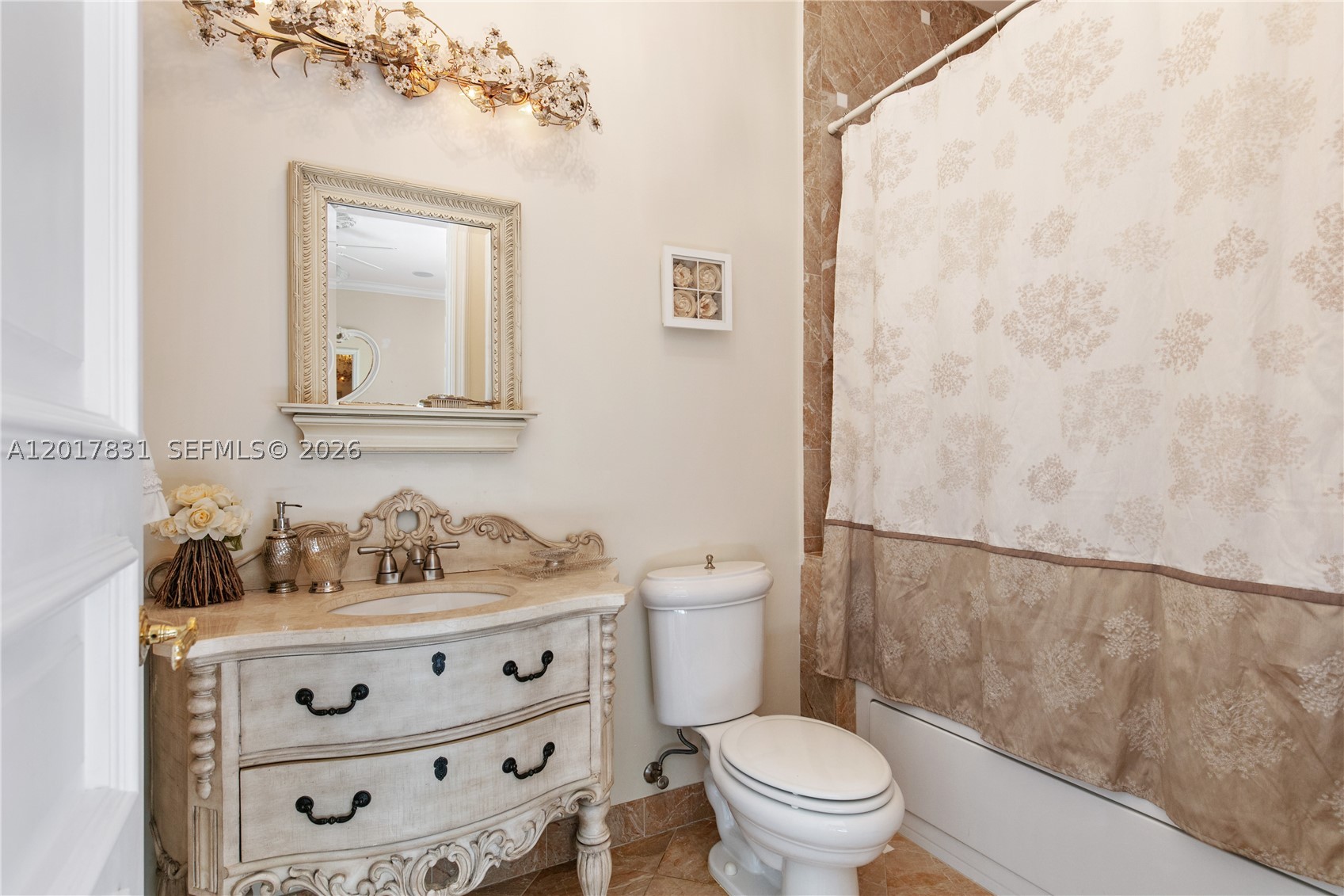 2951 Lake Ridge Ln, Weston FL 33332
