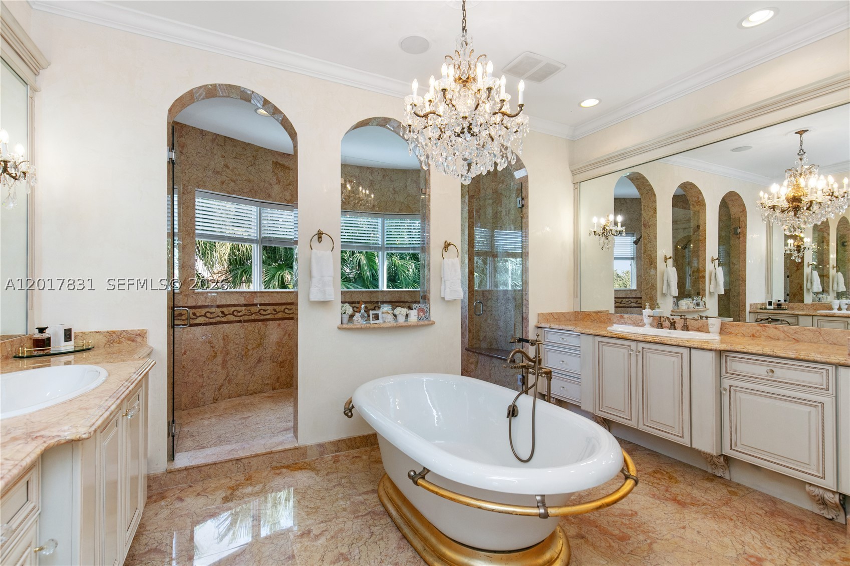 2951 Lake Ridge Ln, Weston FL 33332