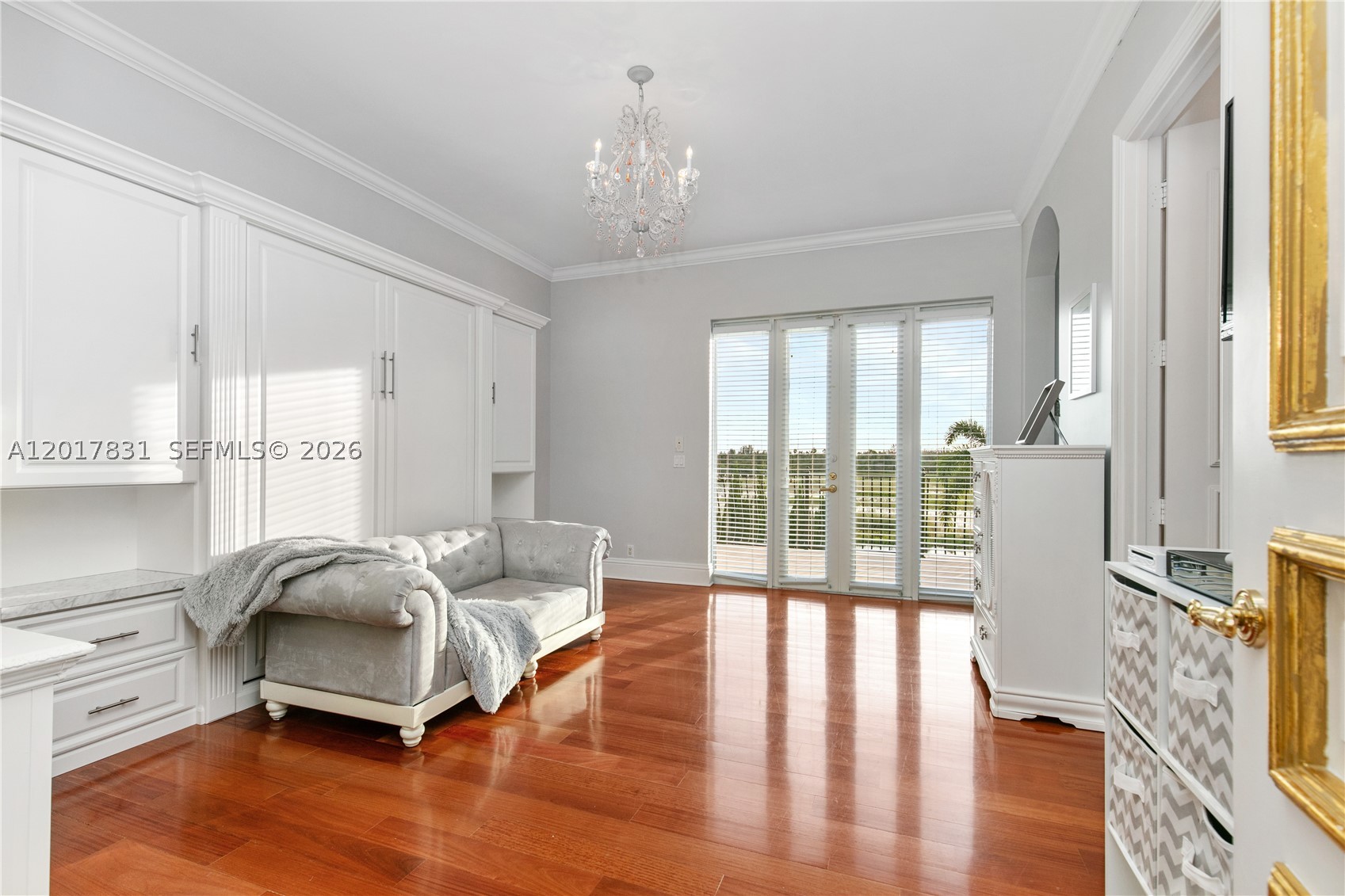 2951 Lake Ridge Ln, Weston FL 33332