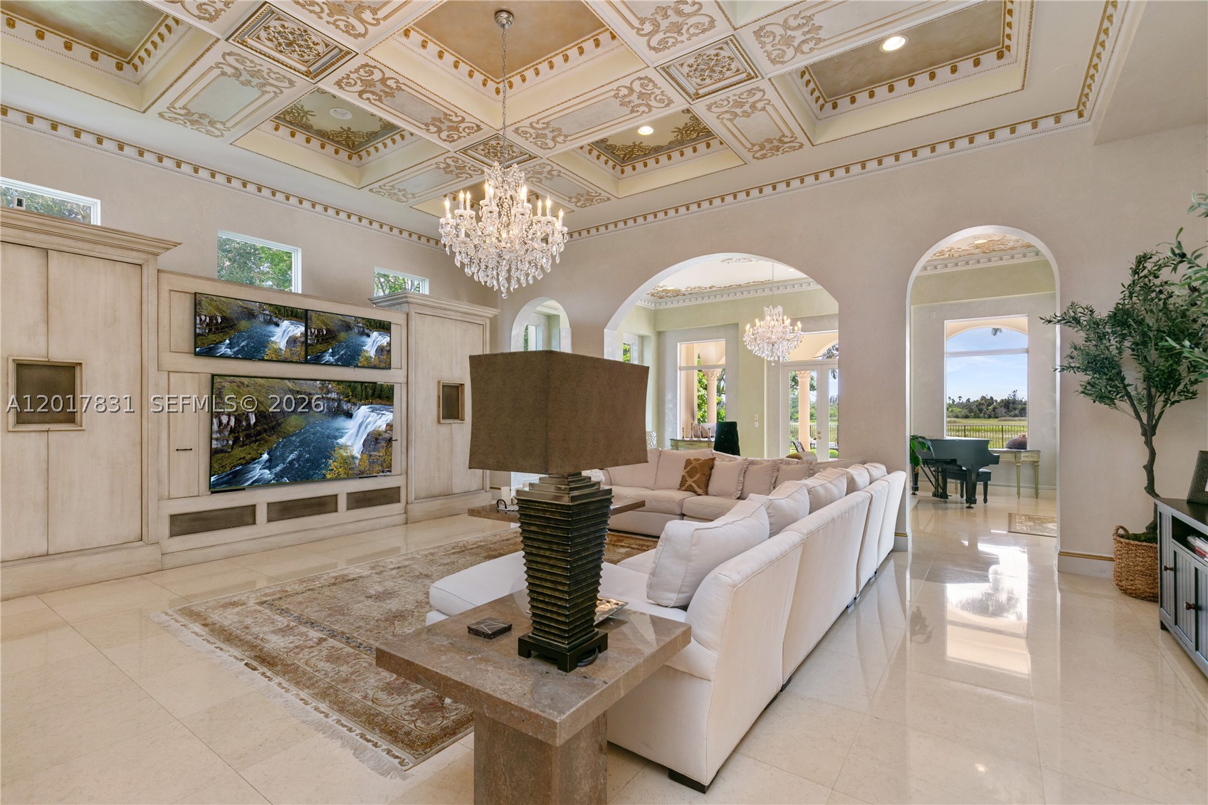 2951 Lake Ridge Ln, Weston FL 33332