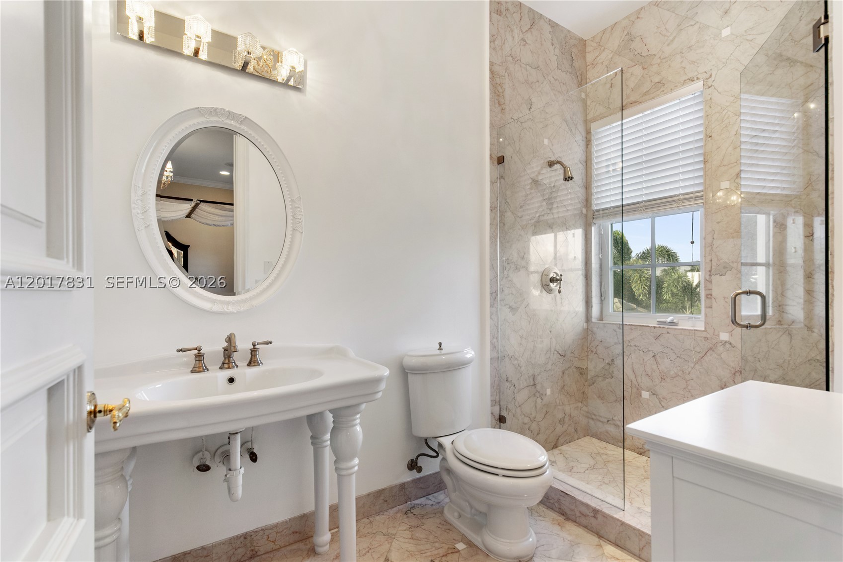 2951 Lake Ridge Ln, Weston FL 33332
