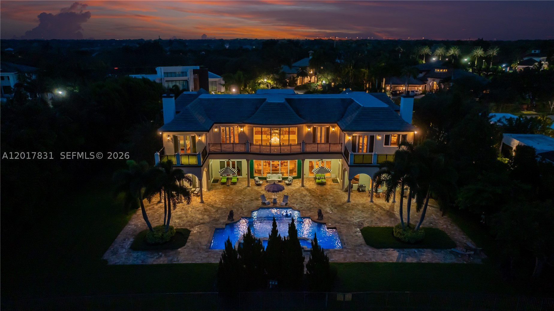 2951 Lake Ridge Ln, Weston FL 33332