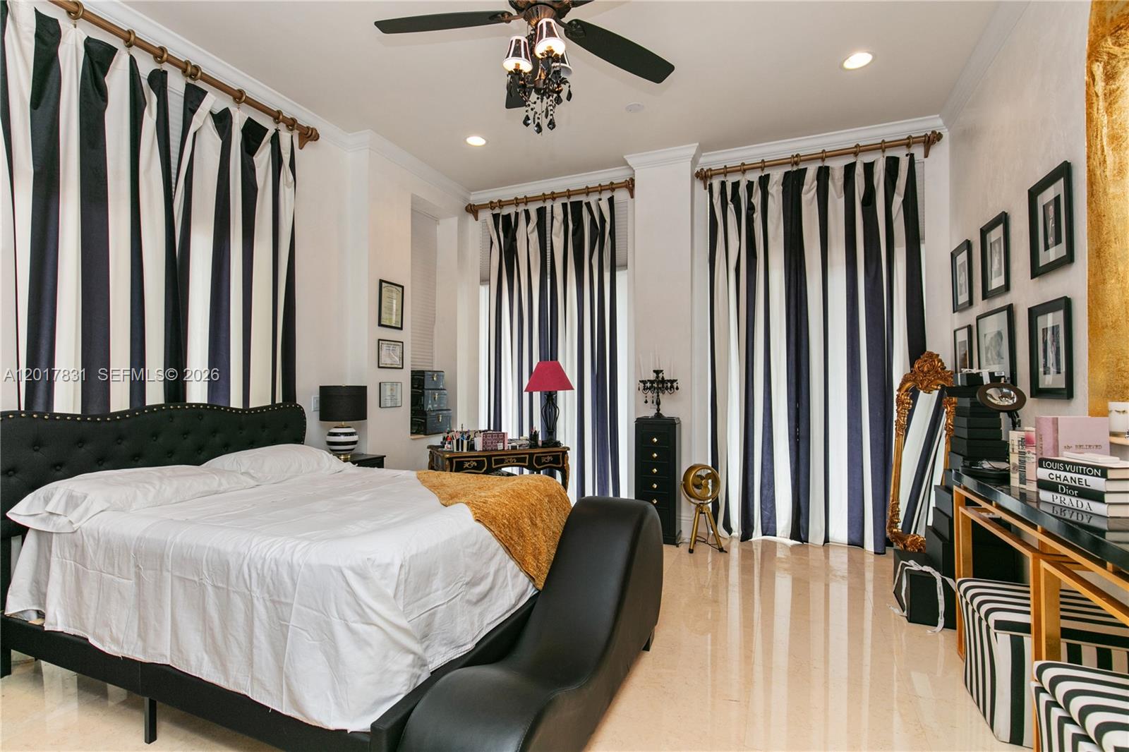 2951 Lake Ridge Ln, Weston FL 33332