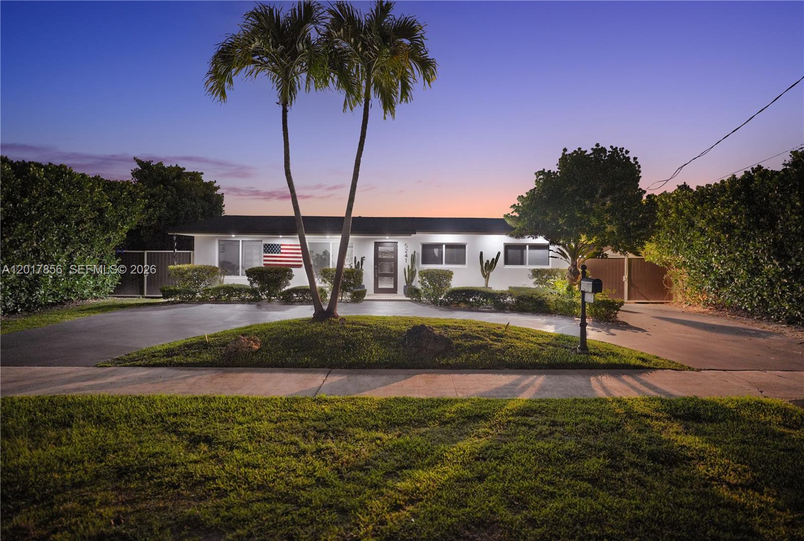 5241 SW 104th Ave, Miami FL 33165