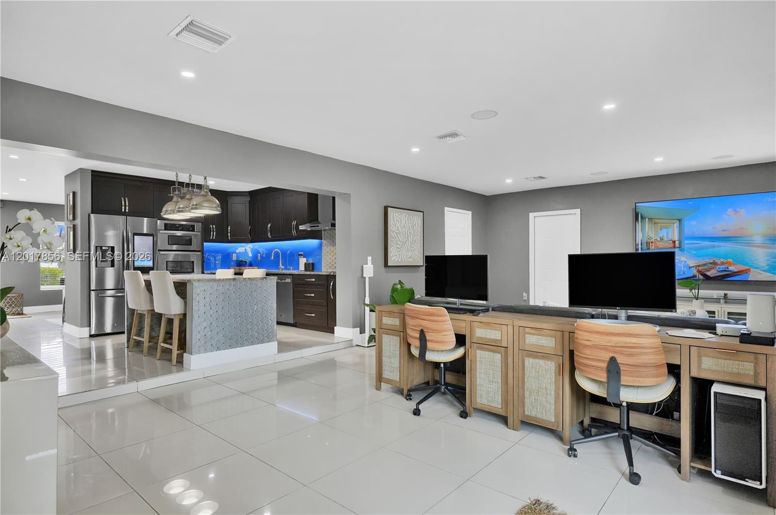 5241 SW 104th Ave, Miami FL 33165
