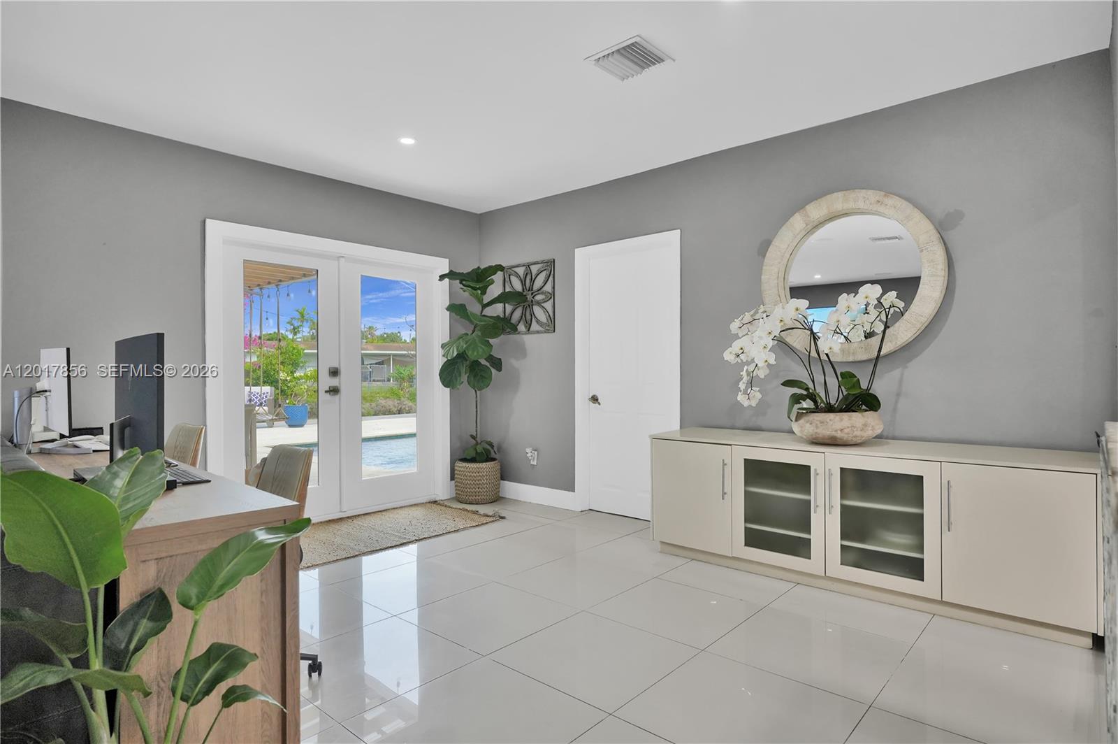 5241 SW 104th Ave, Miami FL 33165