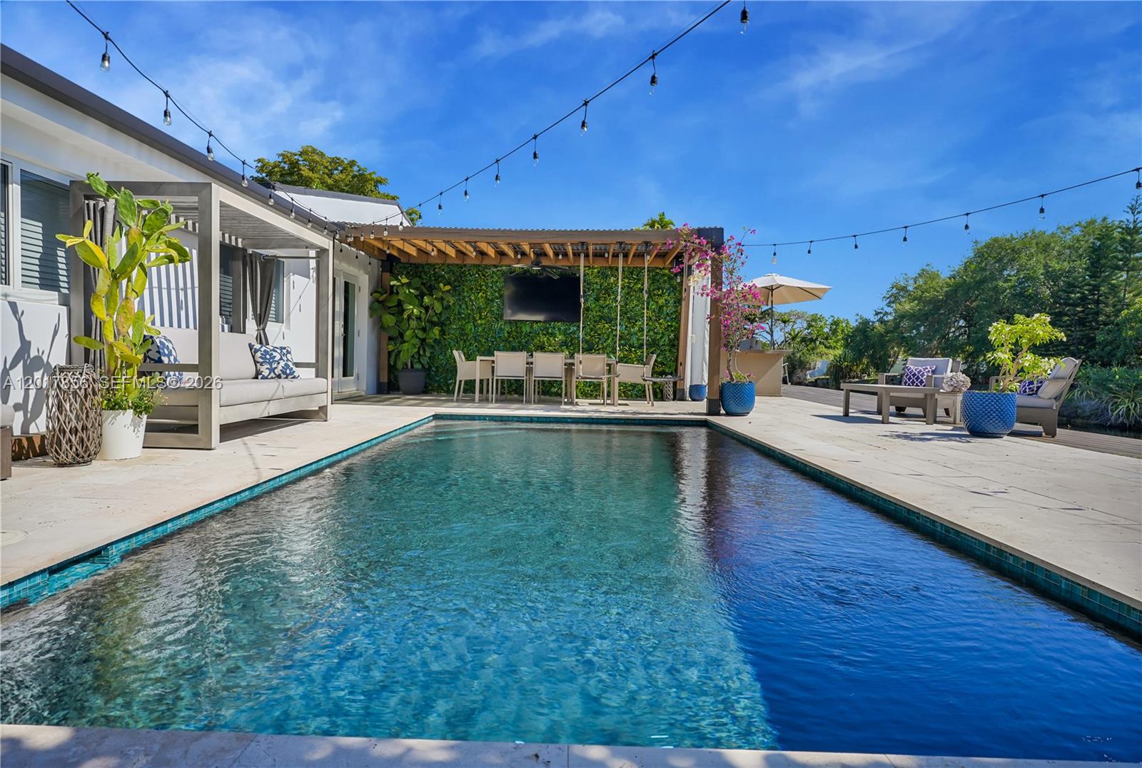 5241 SW 104th Ave, Miami FL 33165