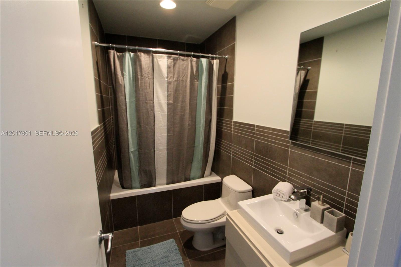 2100 Park Ave #202, Miami Beach FL 33139