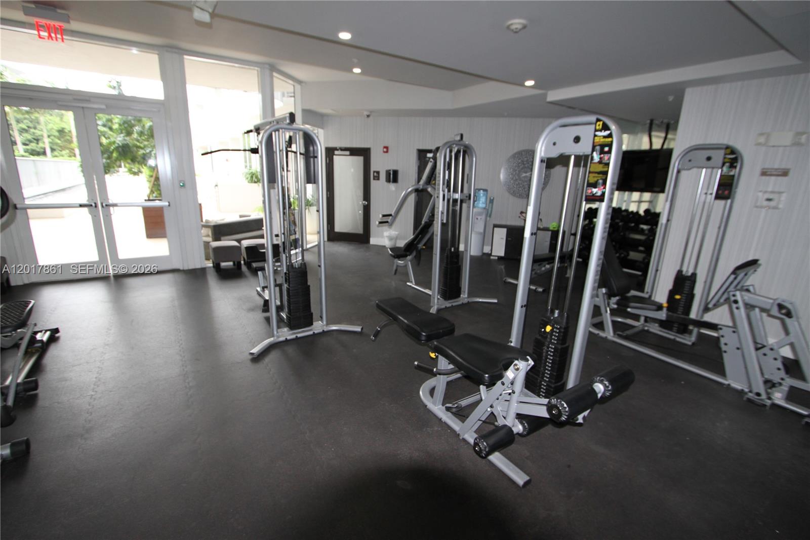 2100 Park Ave #202, Miami Beach FL 33139
