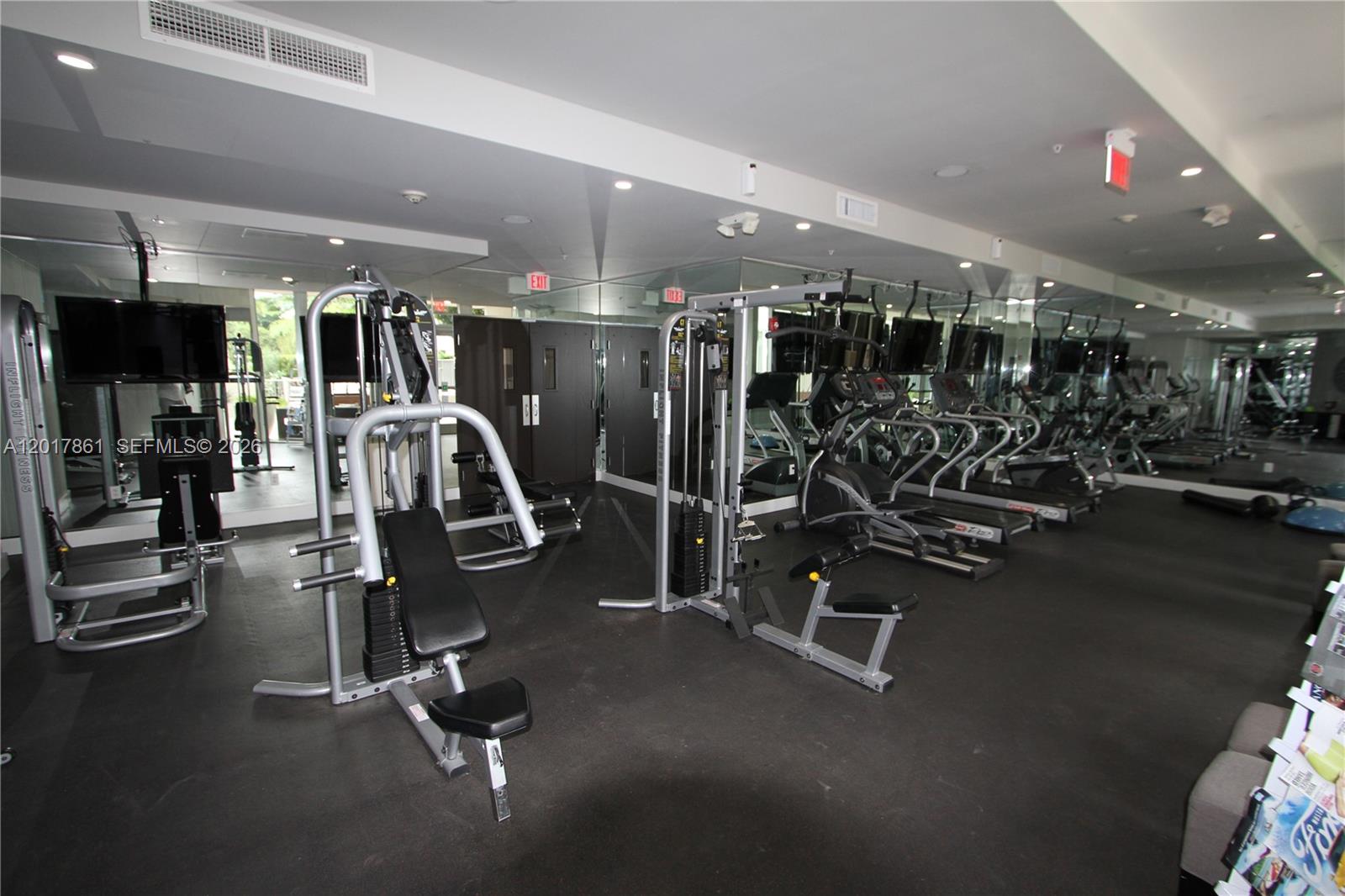 2100 Park Ave #202, Miami Beach FL 33139