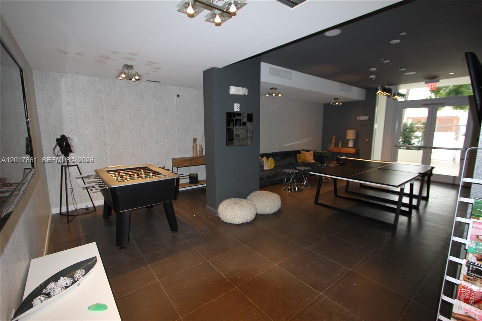 2100 Park Ave #202, Miami Beach FL 33139