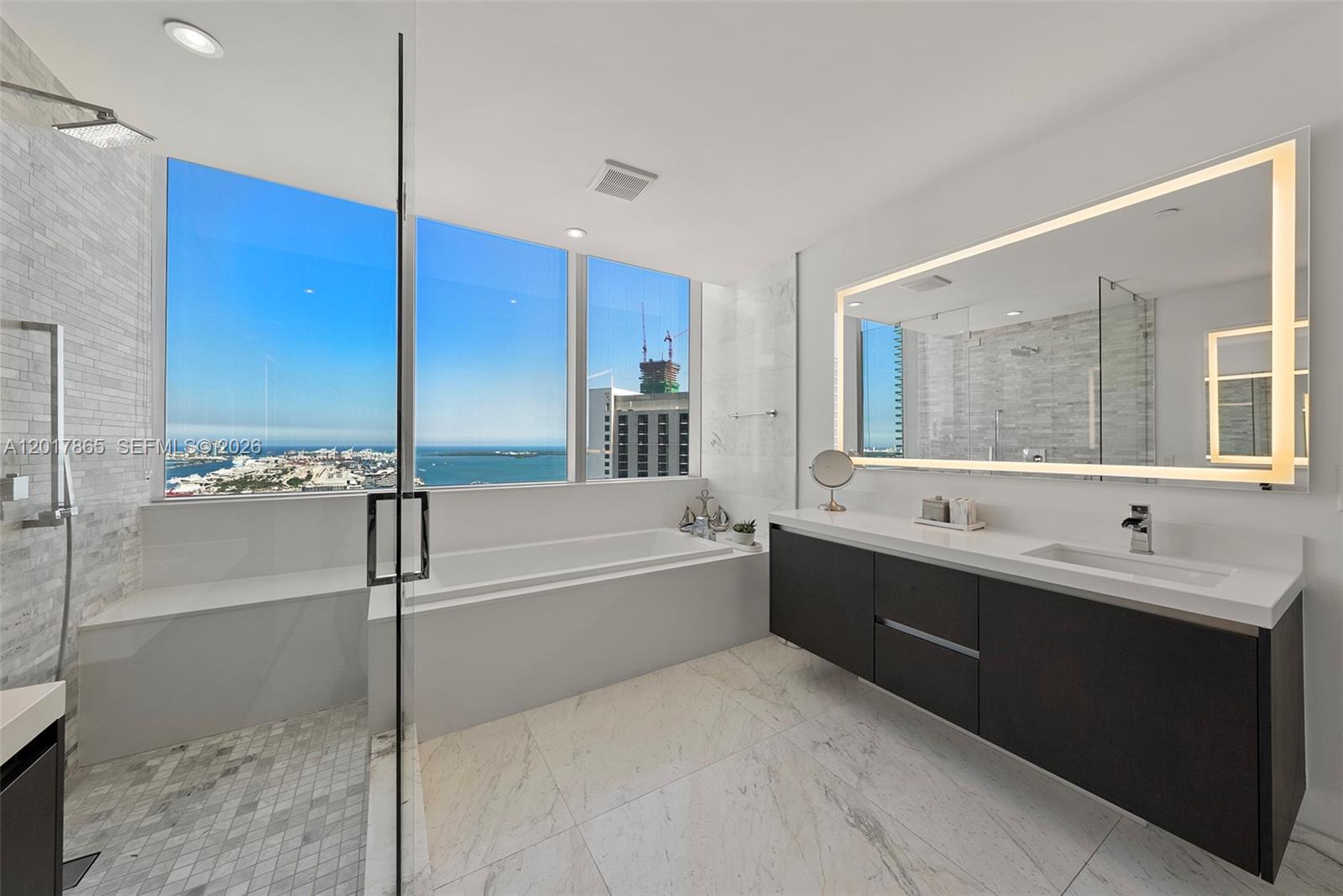 851 NE 1st Ave #3711, Miami FL 33132