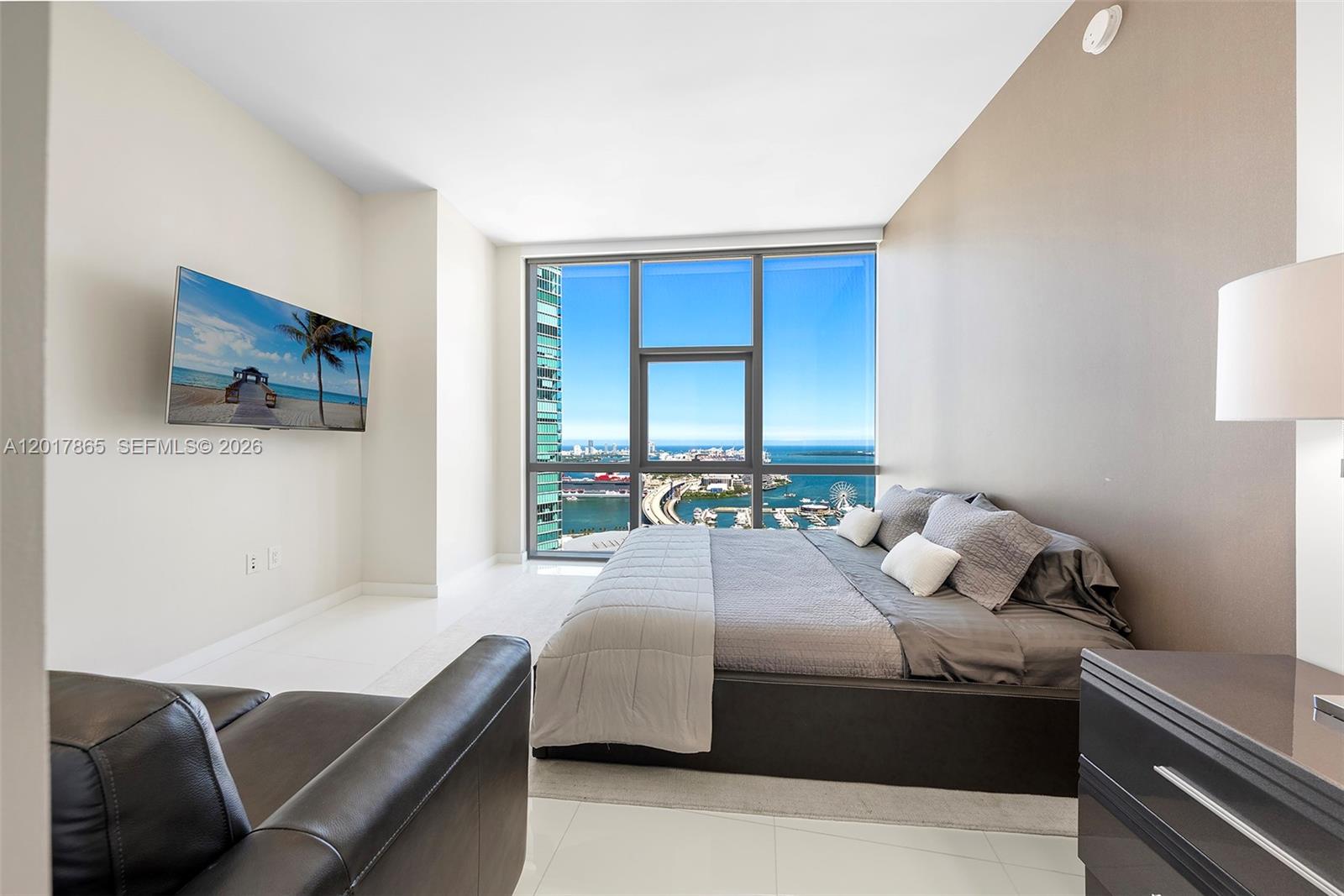 851 NE 1st Ave #3711, Miami FL 33132