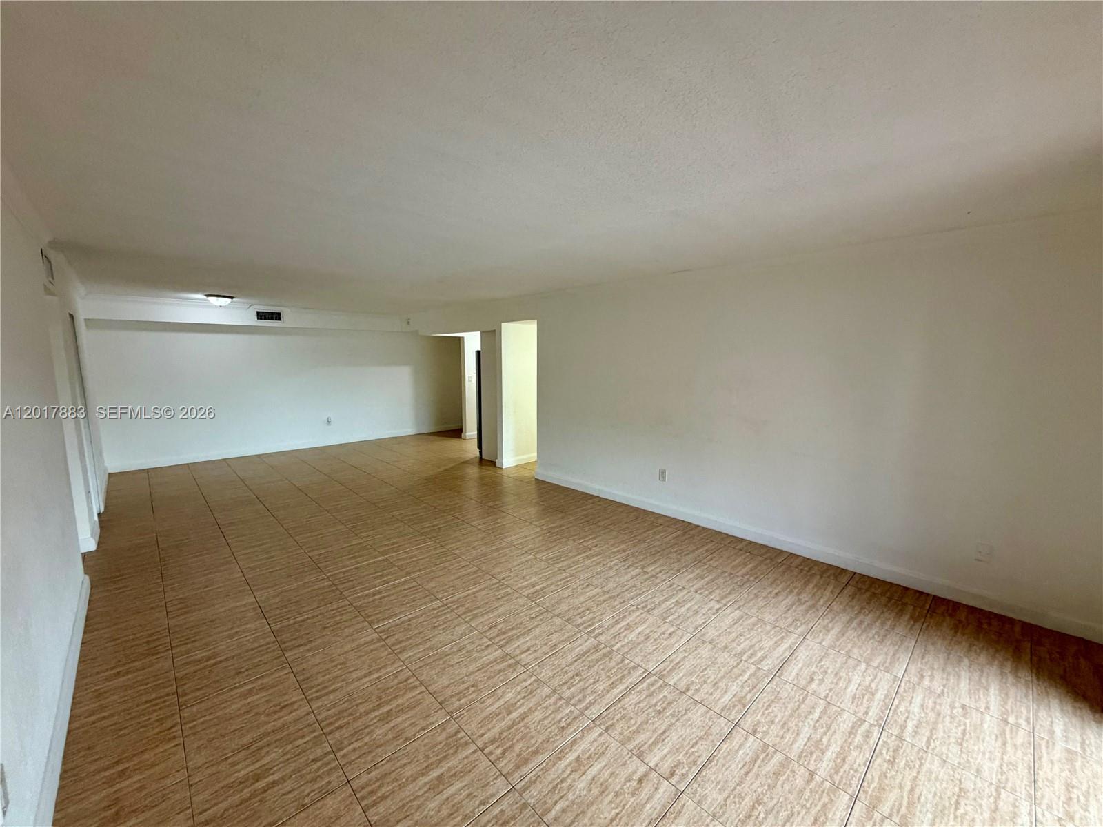 9429 SW 76th St #W25, Miami FL 33173