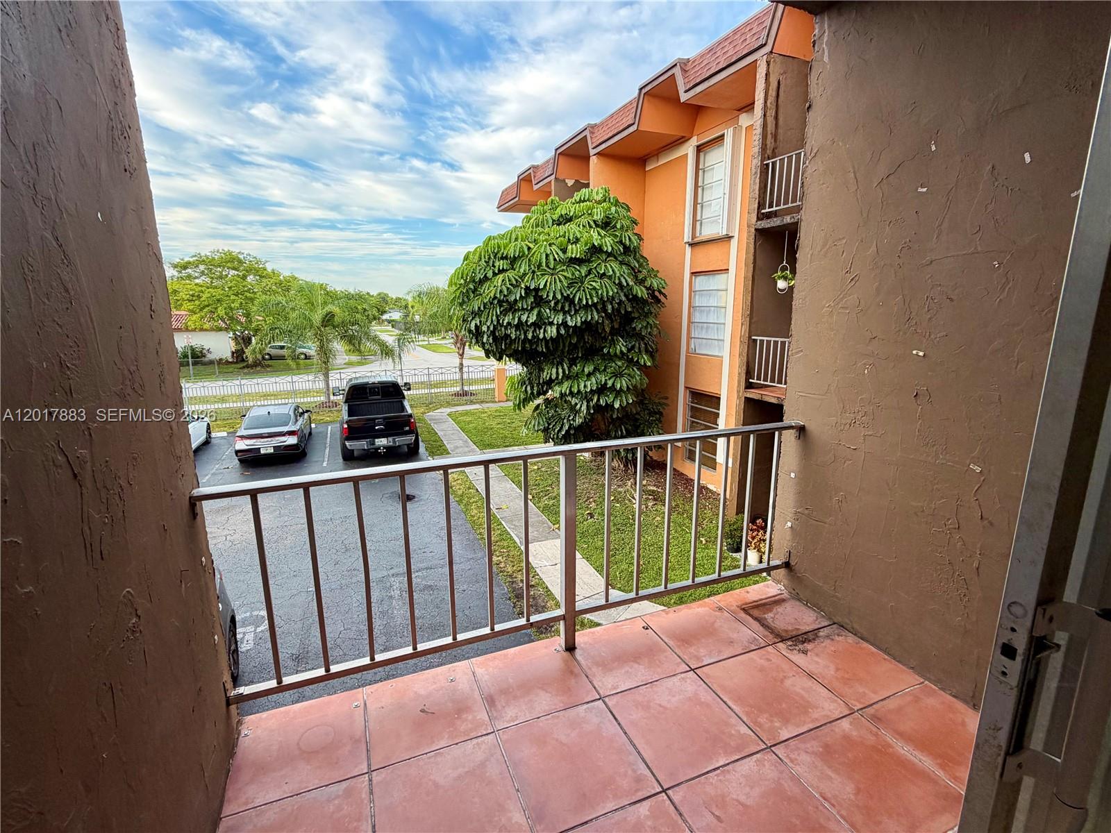 9429 SW 76th St #W25, Miami FL 33173