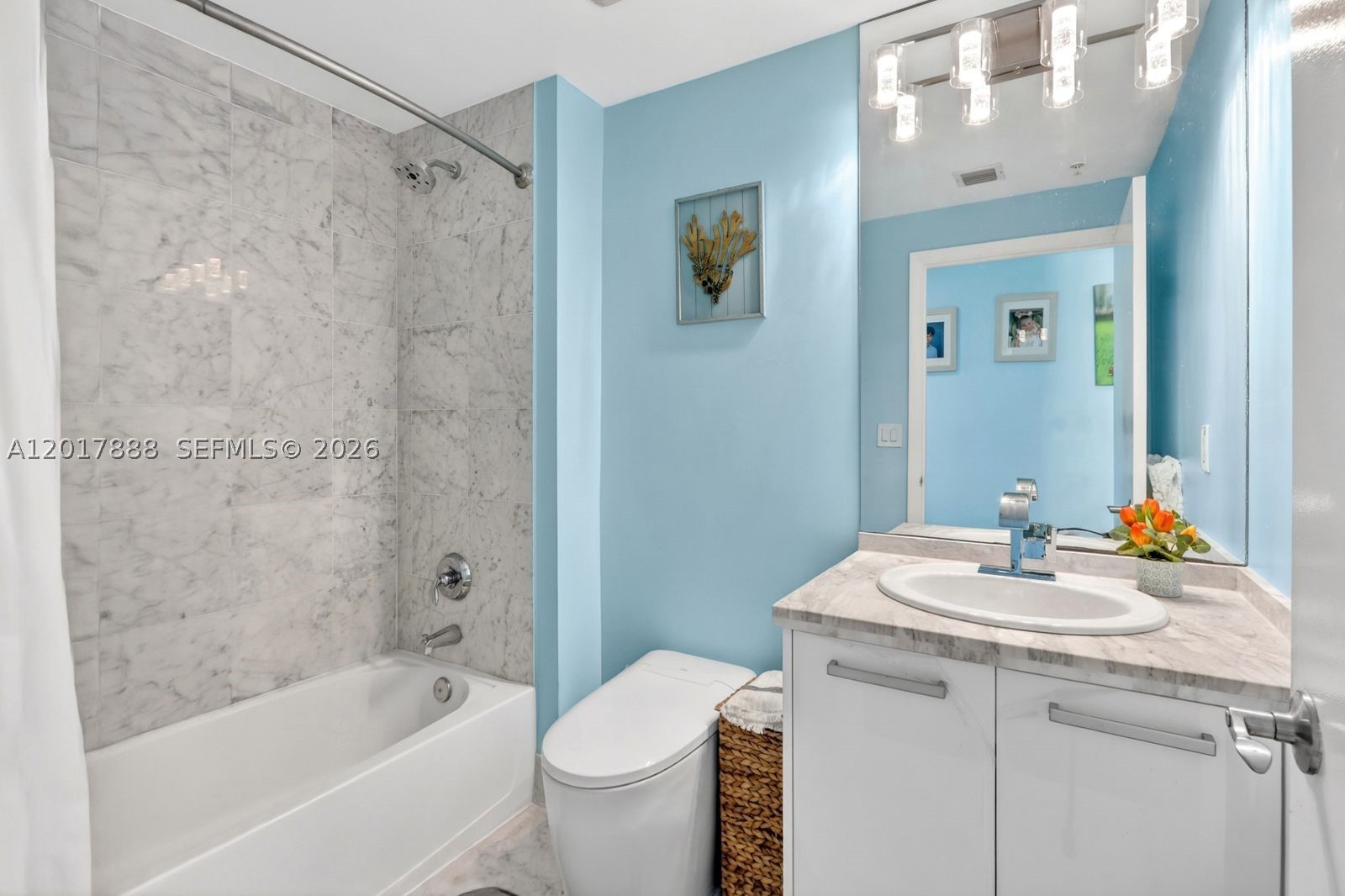 244 Biscayne Blvd #3602, Miami FL 33132