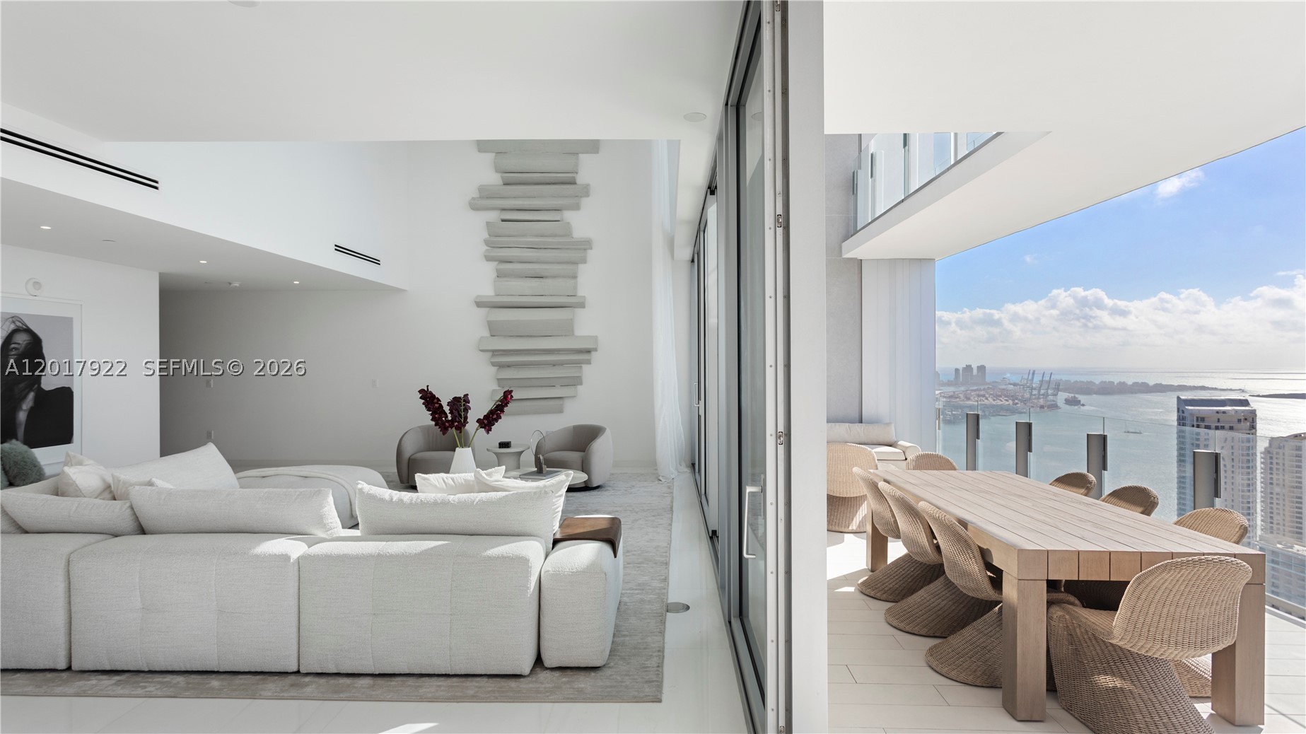 300 Biscayne Boulevard Way #5002E, Miami FL 33131