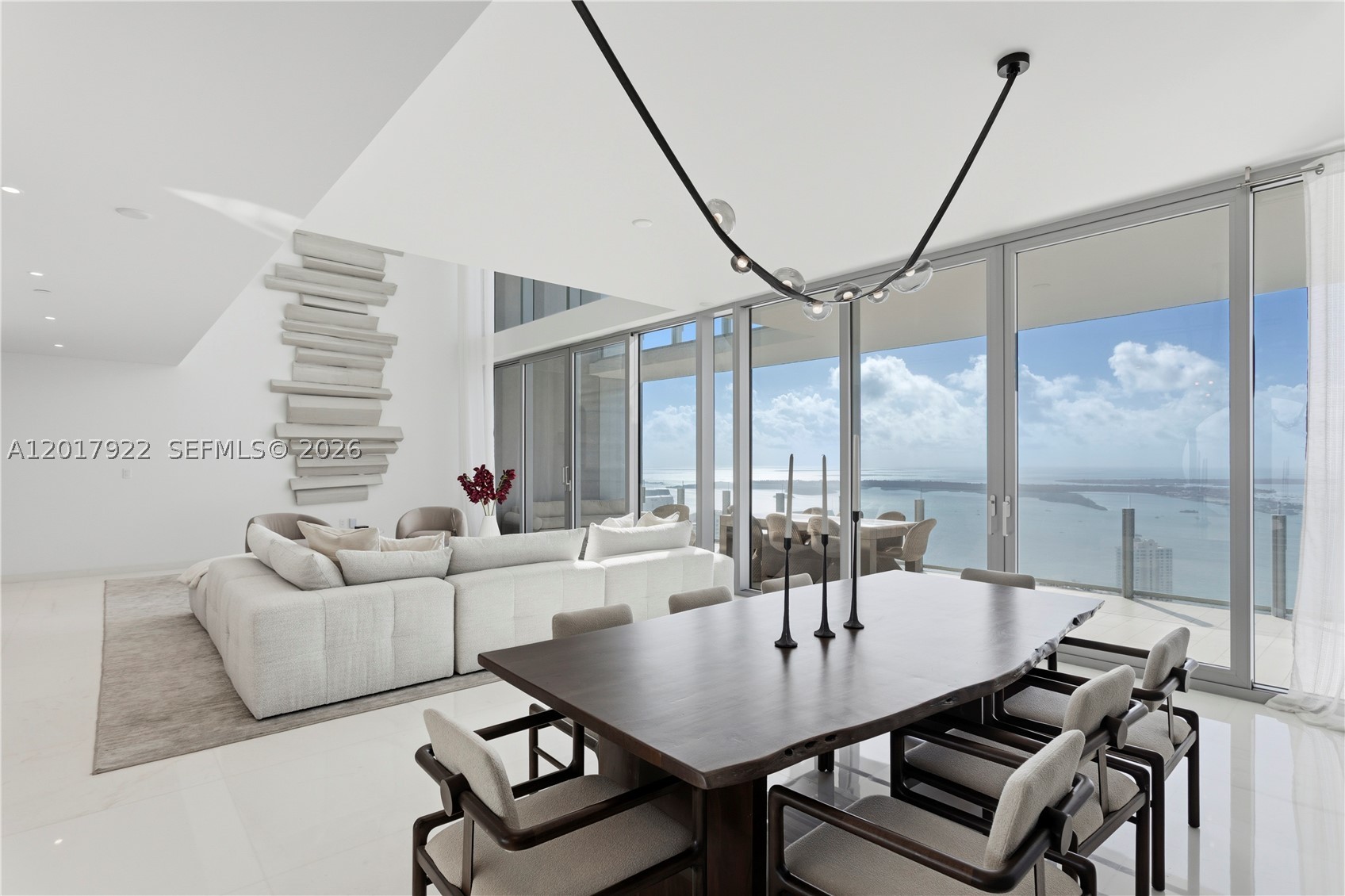 300 Biscayne Boulevard Way #5002E, Miami FL 33131