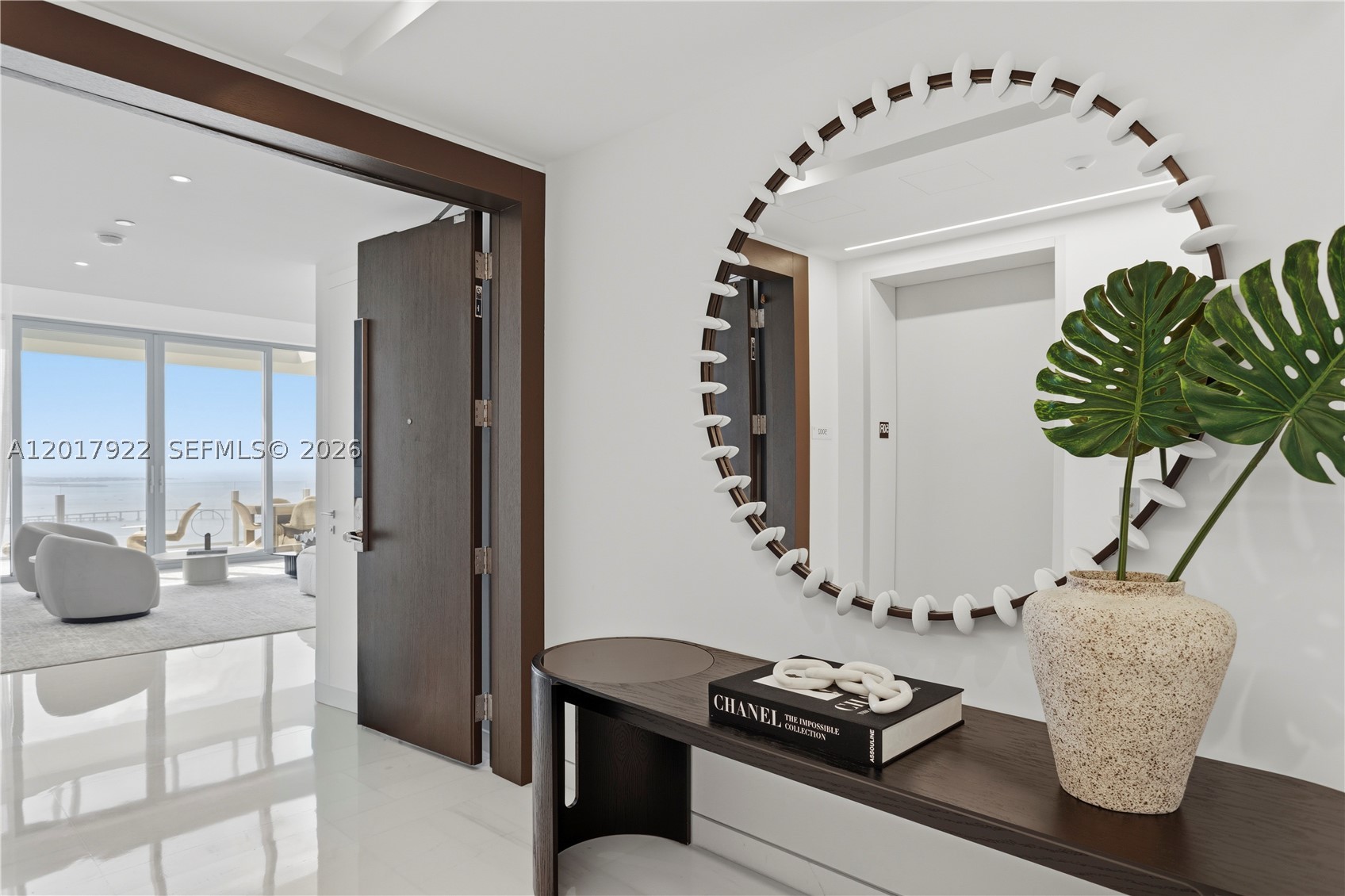 300 Biscayne Boulevard Way #5002E, Miami FL 33131