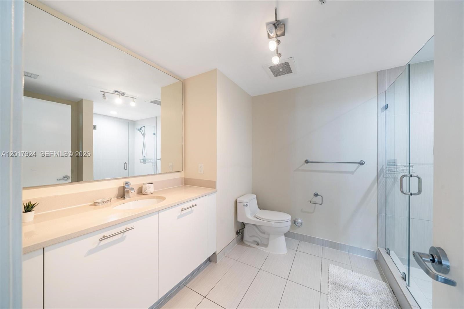 3250 NE 1st Ave #916, Miami FL 33137