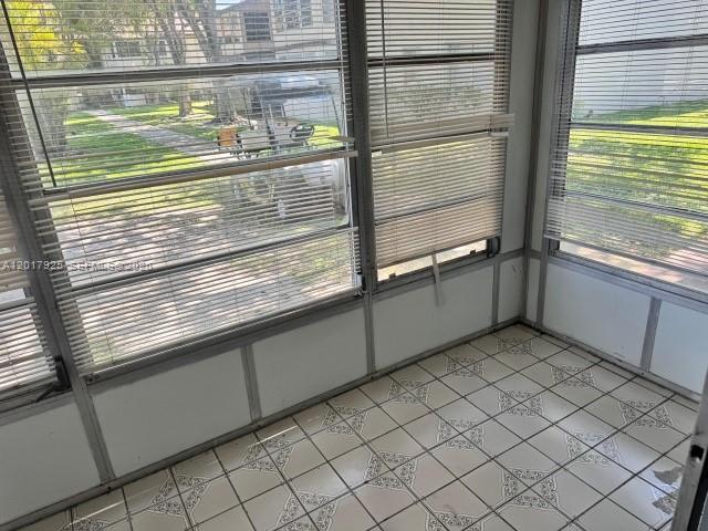 380 E Laurel Dr #4D, Margate FL 33063