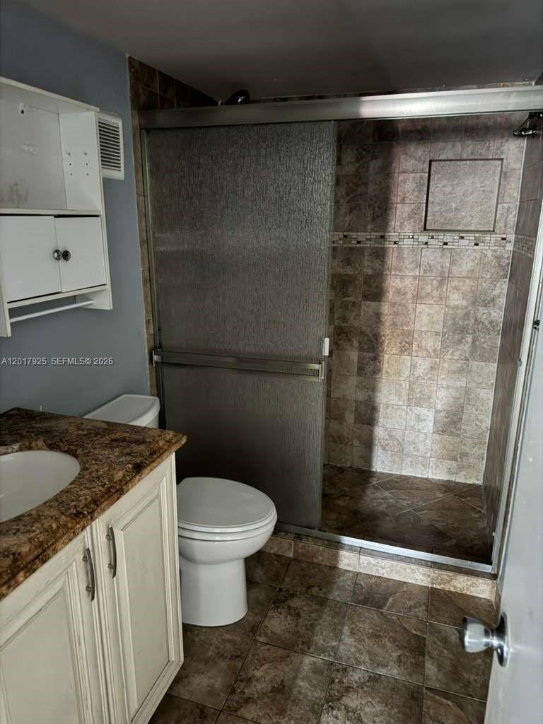 380 E Laurel Dr #4D, Margate FL 33063