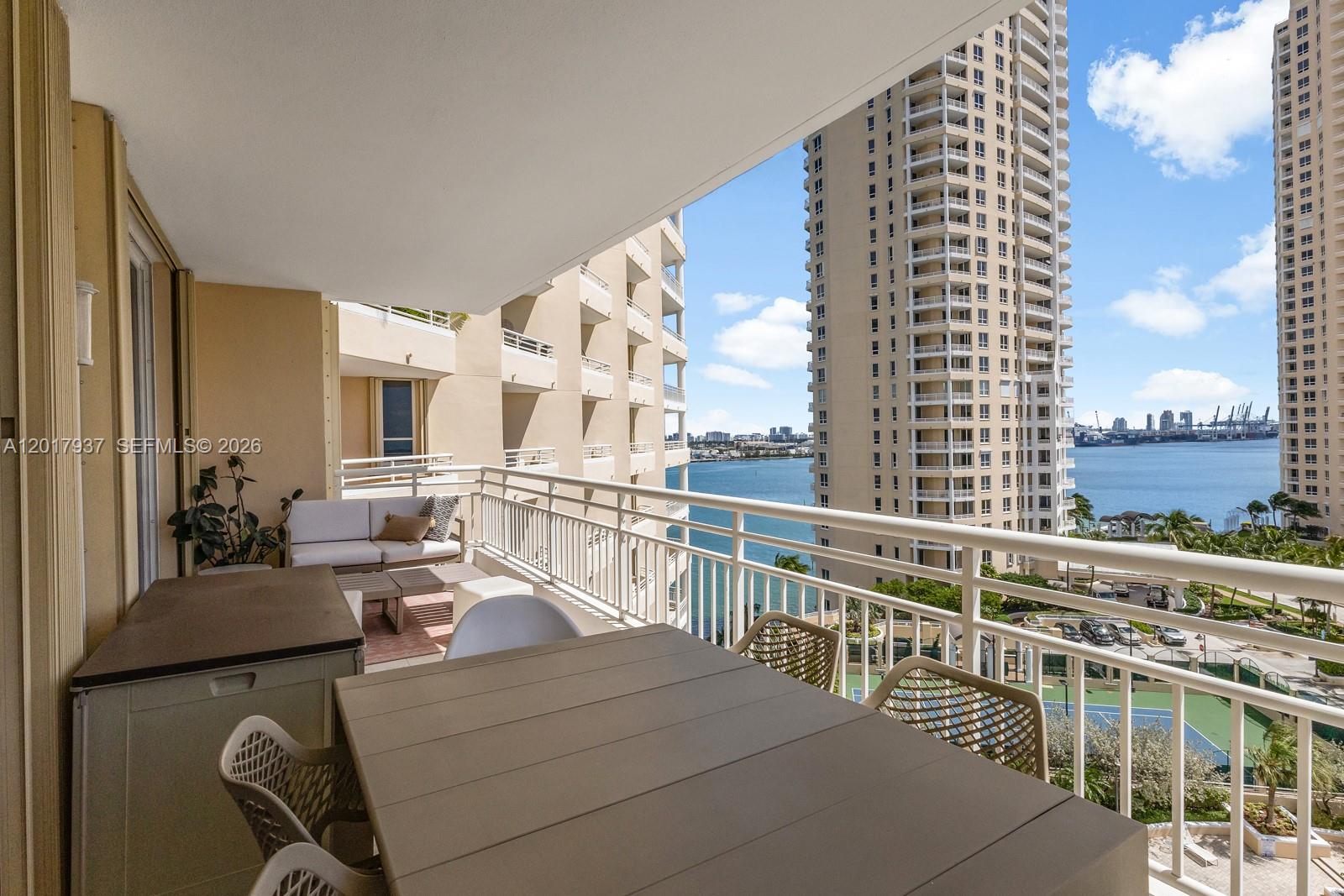 888 Brickell Key Dr #1207, Miami FL 33131