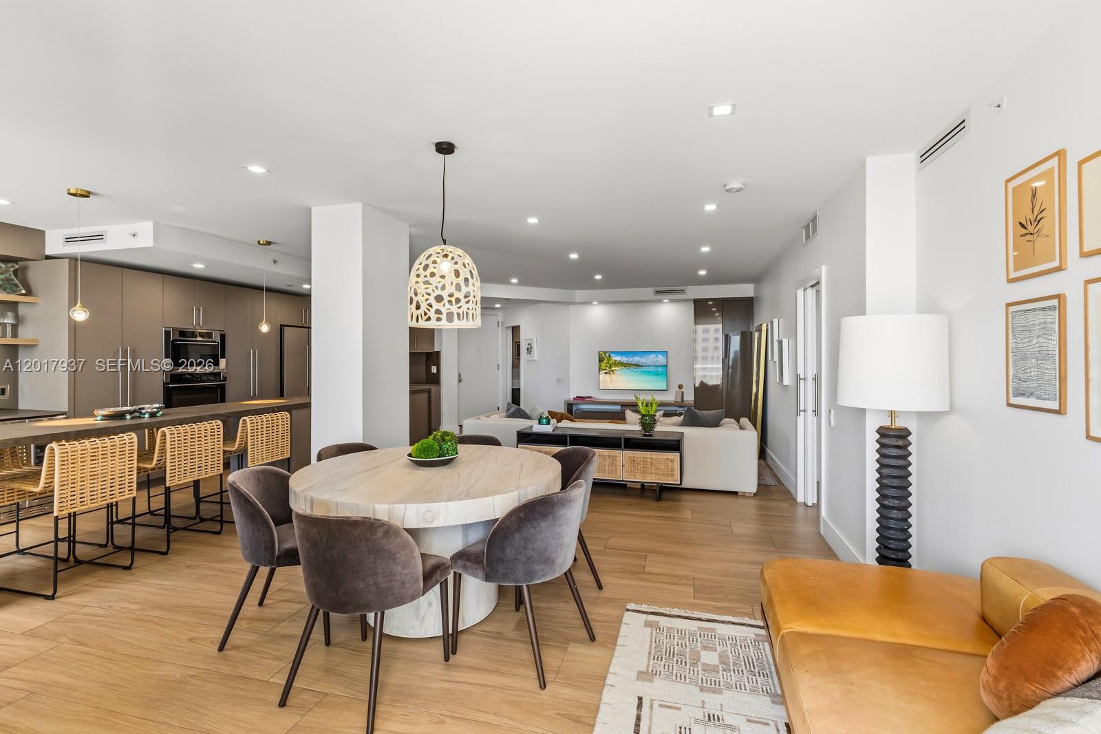 888 Brickell Key Dr #1207, Miami FL 33131