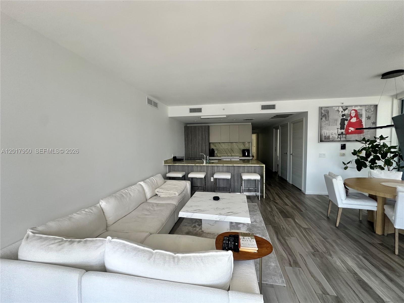 801 S Miami Ave #2804, Miami FL 33130