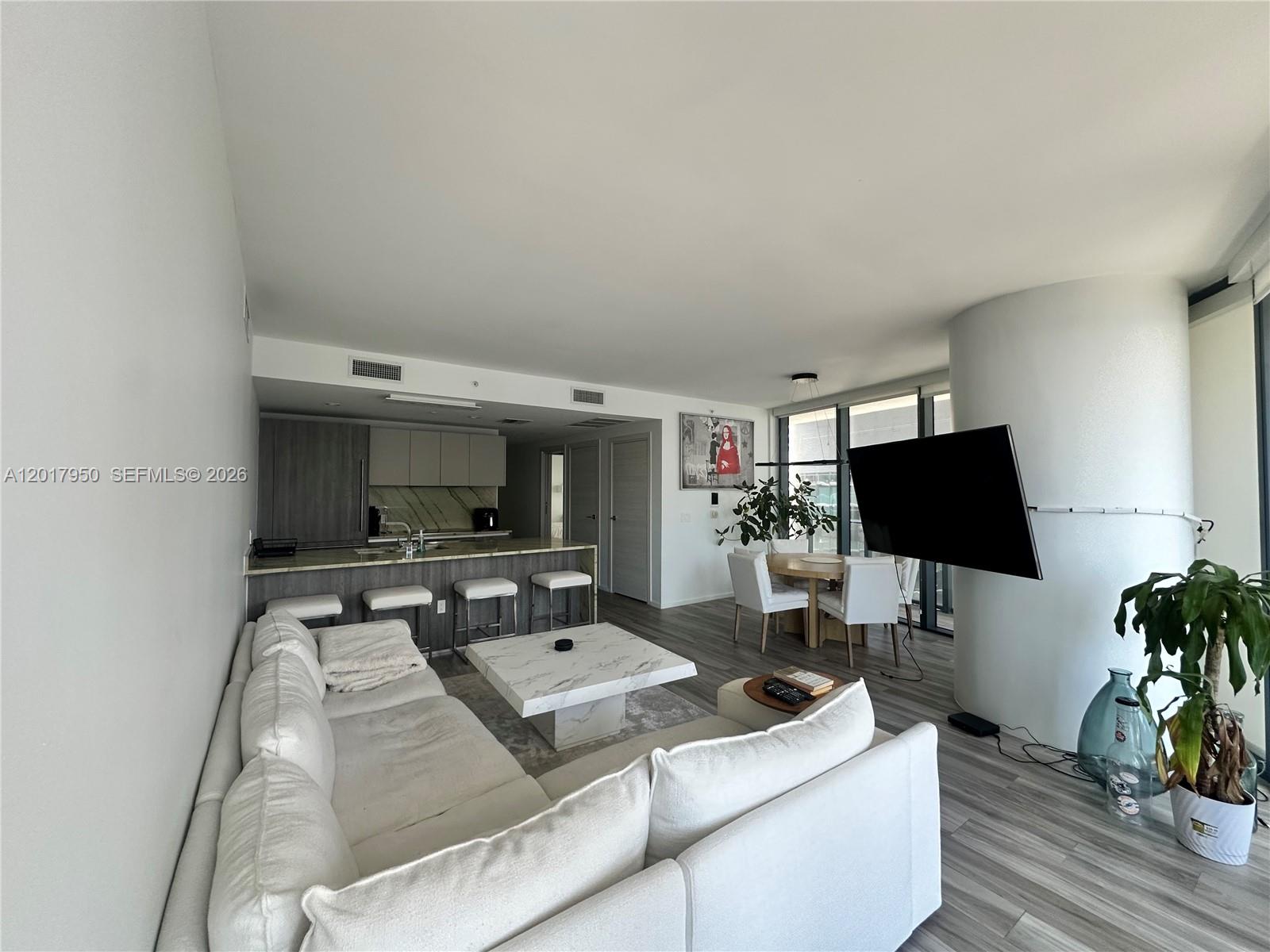 801 S Miami Ave #2804, Miami FL 33130