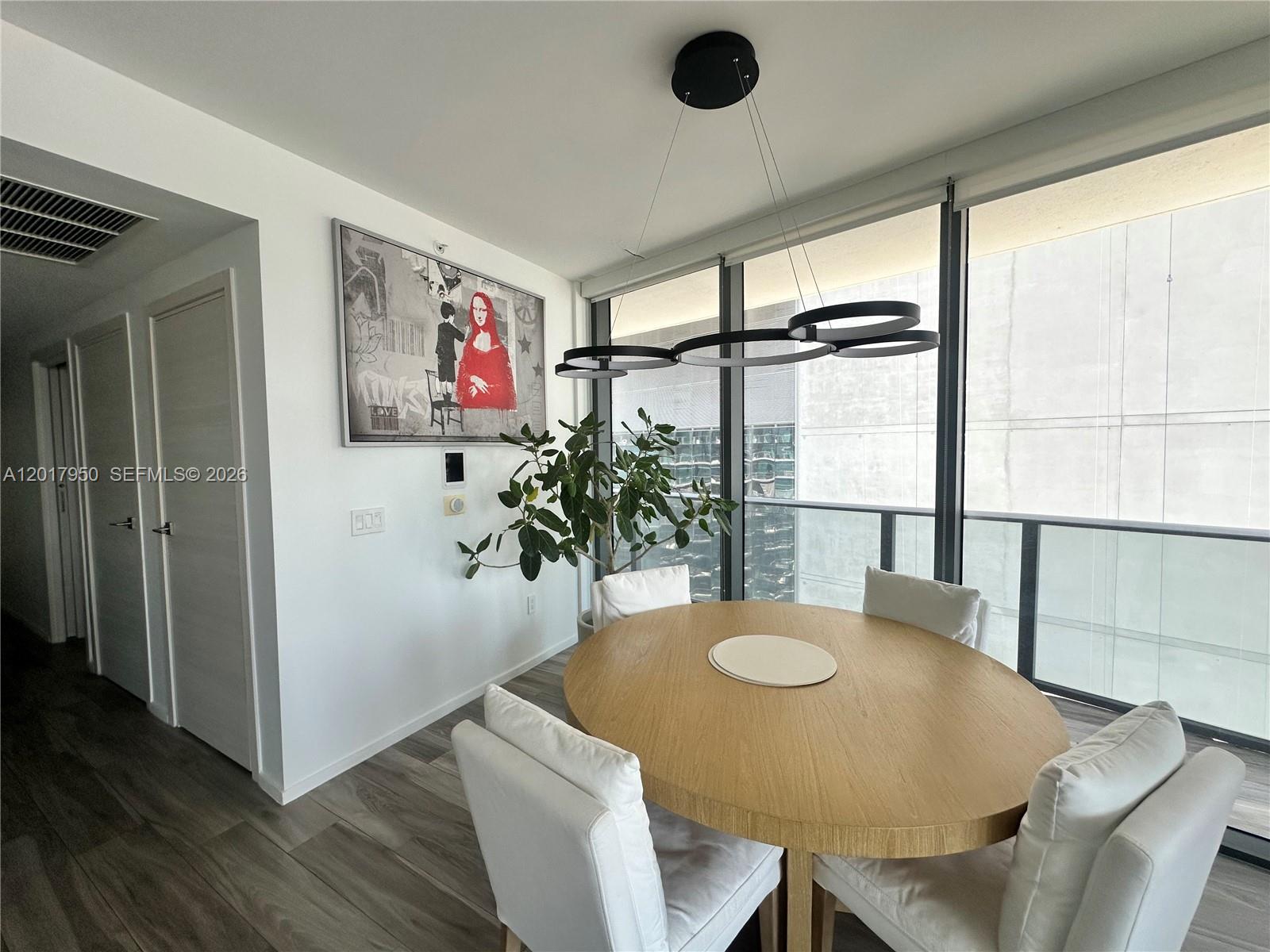 801 S Miami Ave #2804, Miami FL 33130