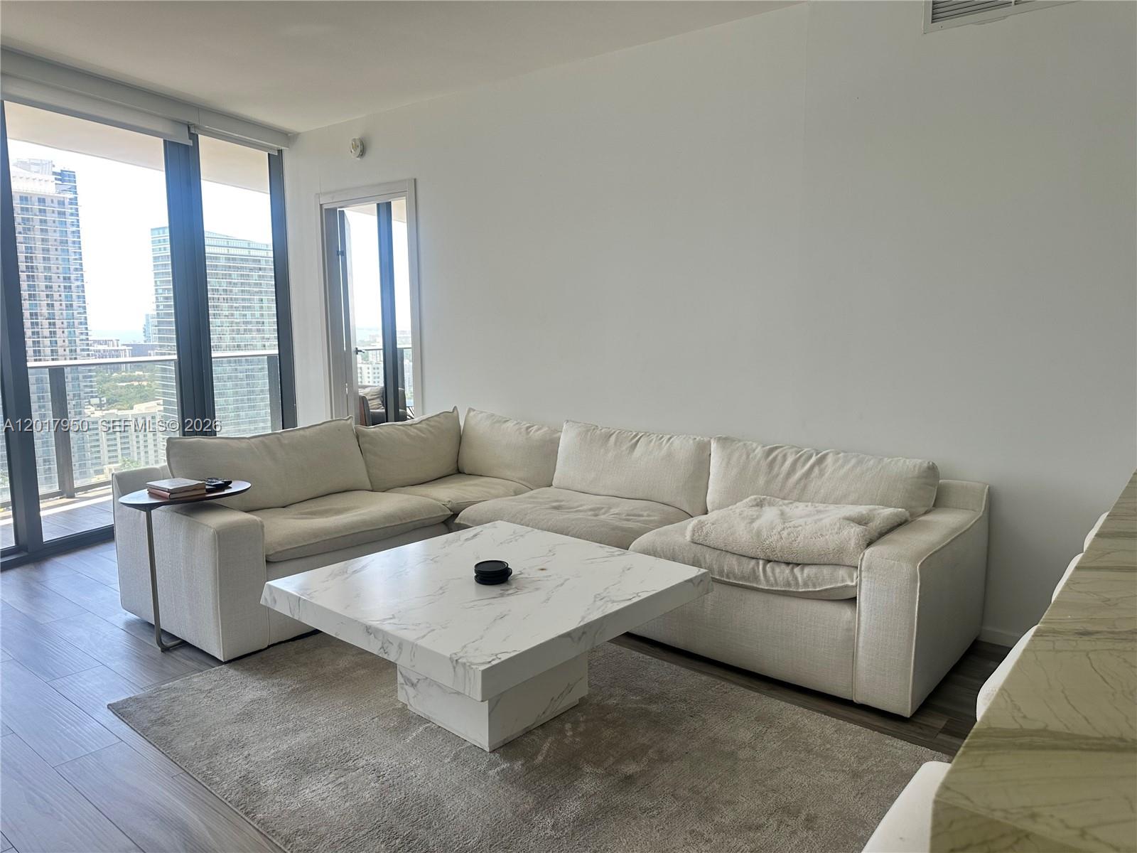 801 S Miami Ave #2804, Miami FL 33130