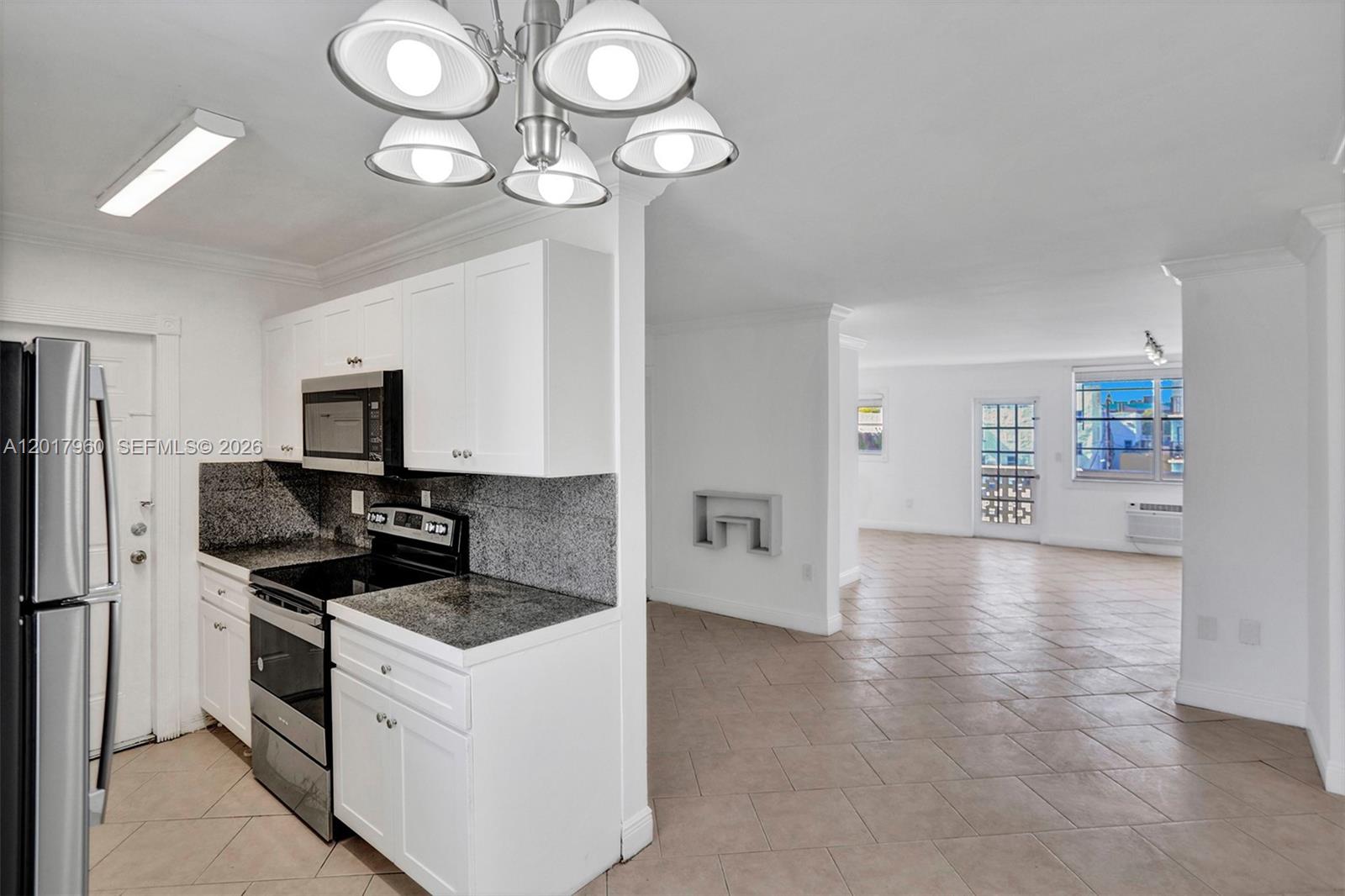 713 Collins Ave #42, Miami Beach FL 33139