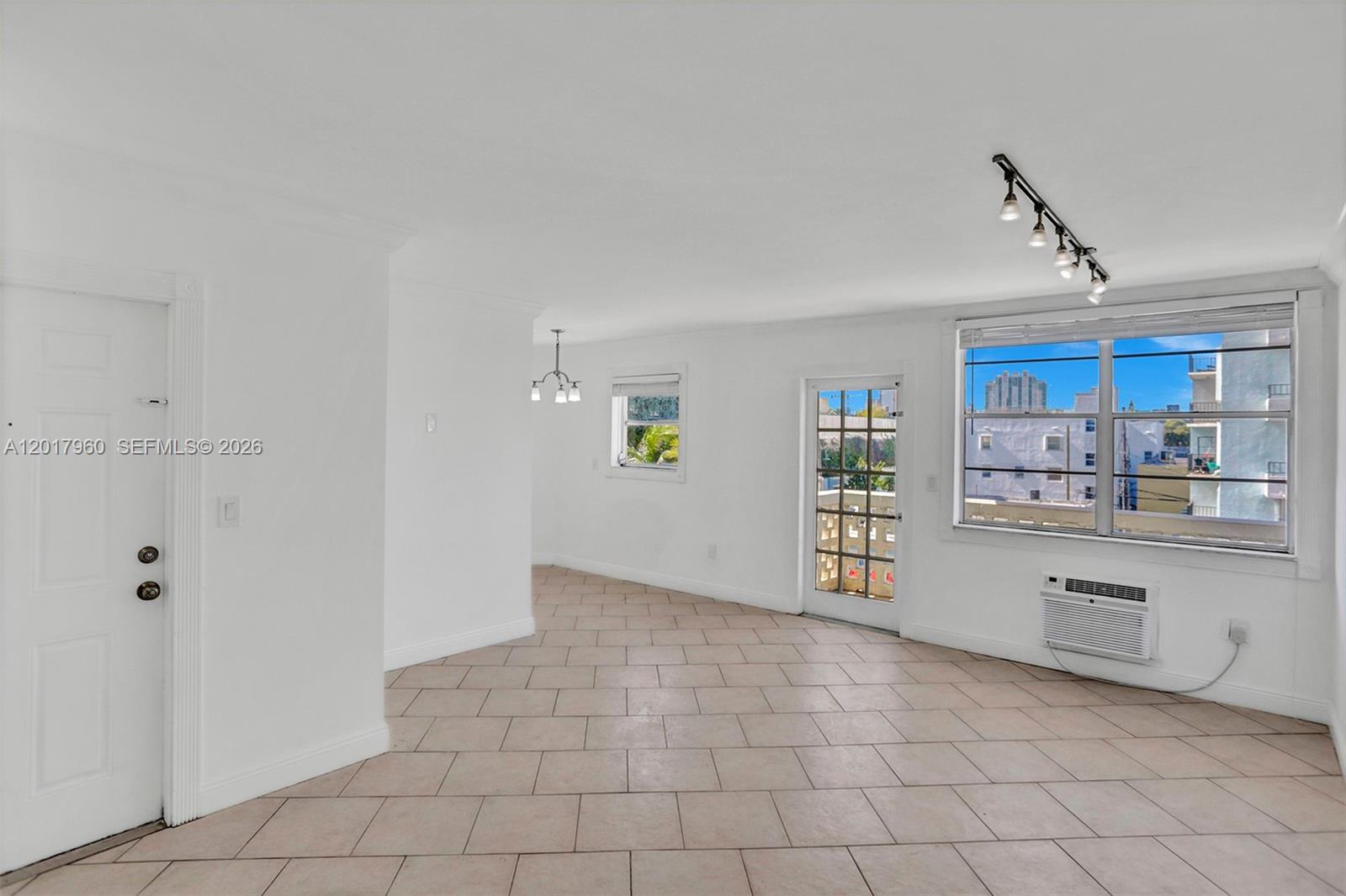 713 Collins Ave #42, Miami Beach FL 33139