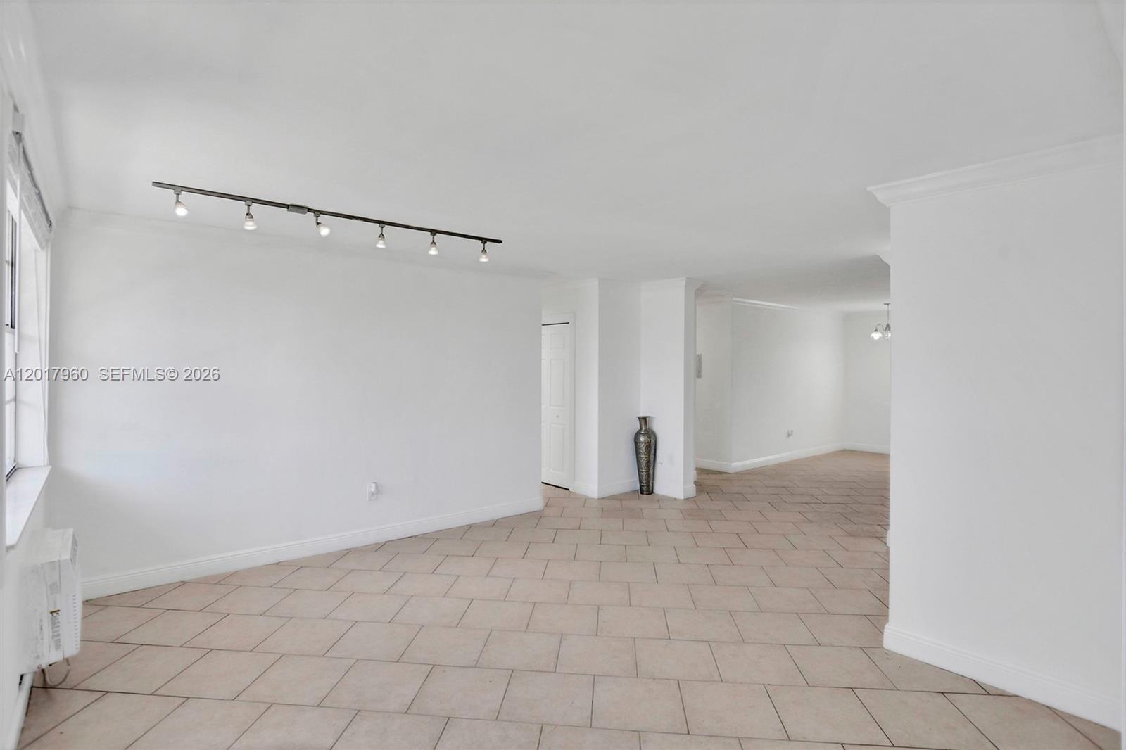 713 Collins Ave #42, Miami Beach FL 33139