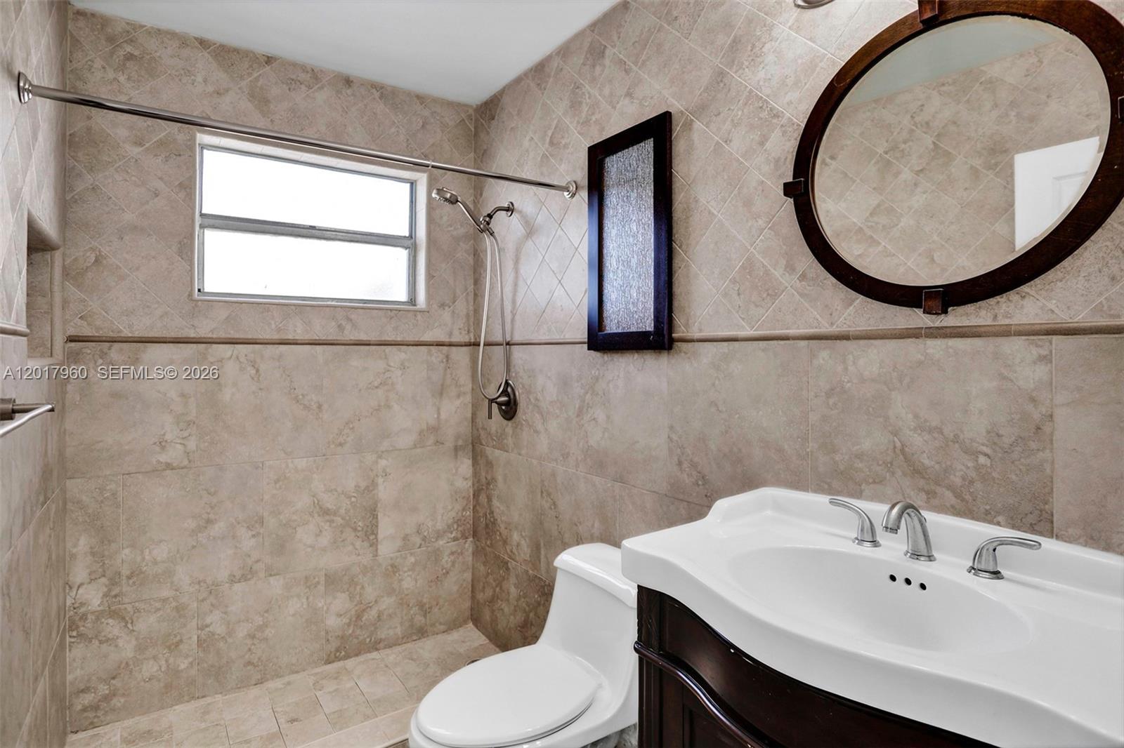 713 Collins Ave #42, Miami Beach FL 33139