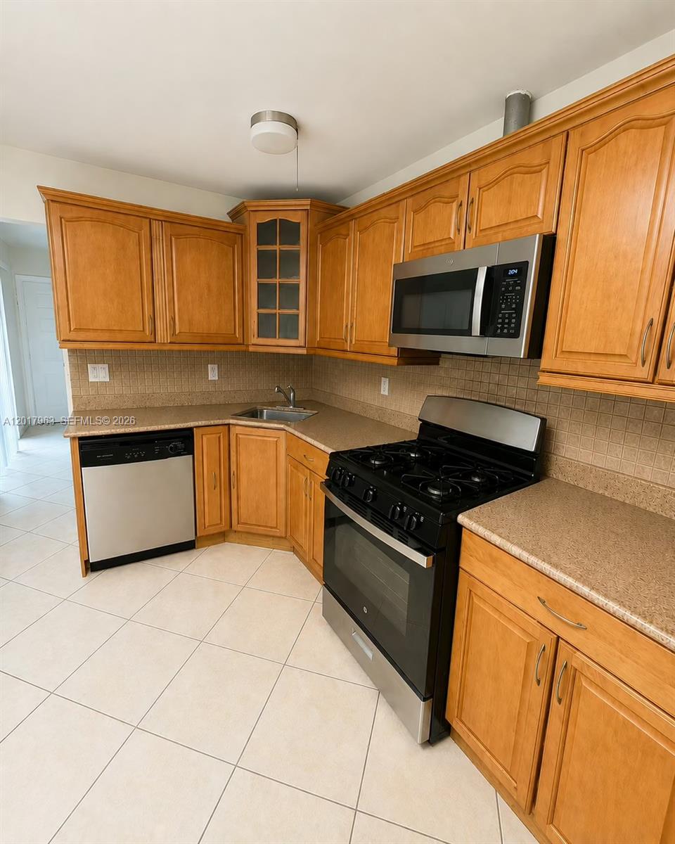 15805 SW 99th Ct, Miami FL 33157