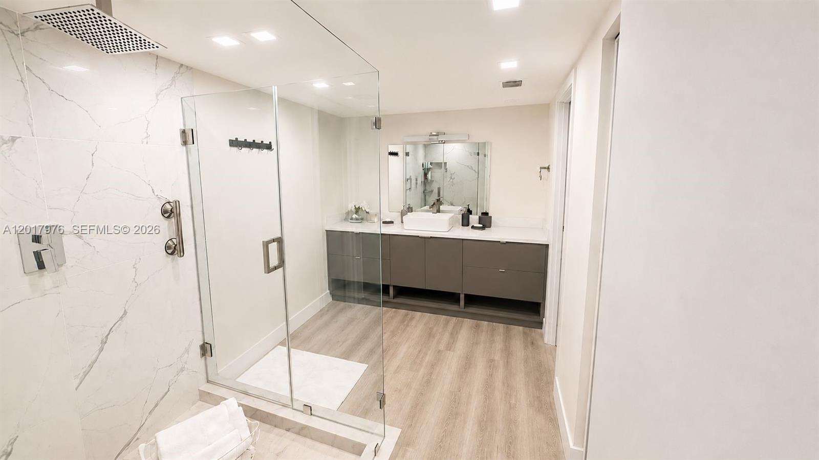 1121 Crandon Blvd #E708, Key Biscayne FL 33149