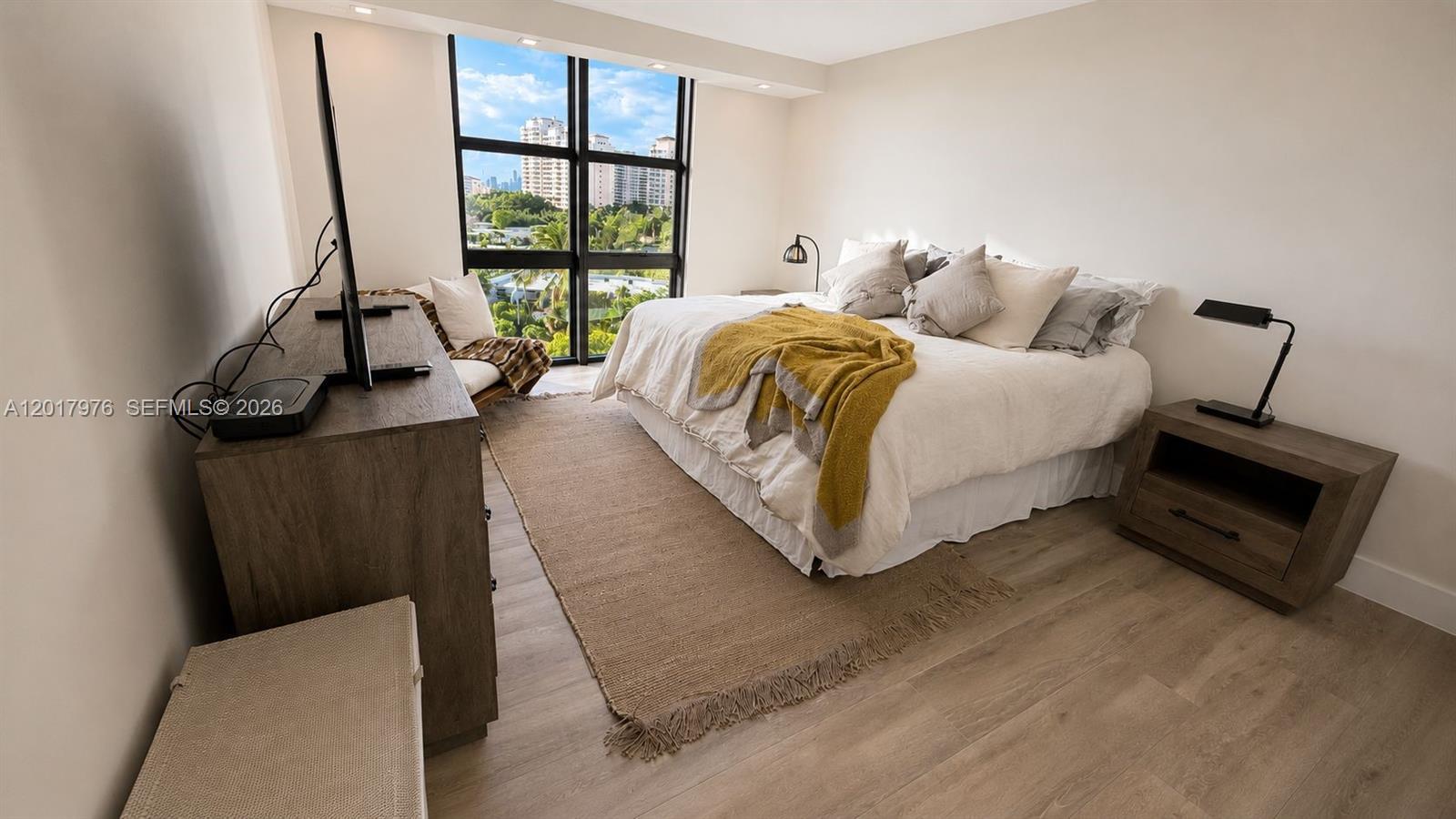 1121 Crandon Blvd #E708, Key Biscayne FL 33149