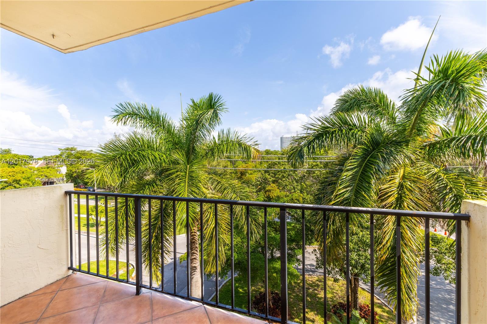 2600 NE 135th St #4E-A, North Miami FL 33181