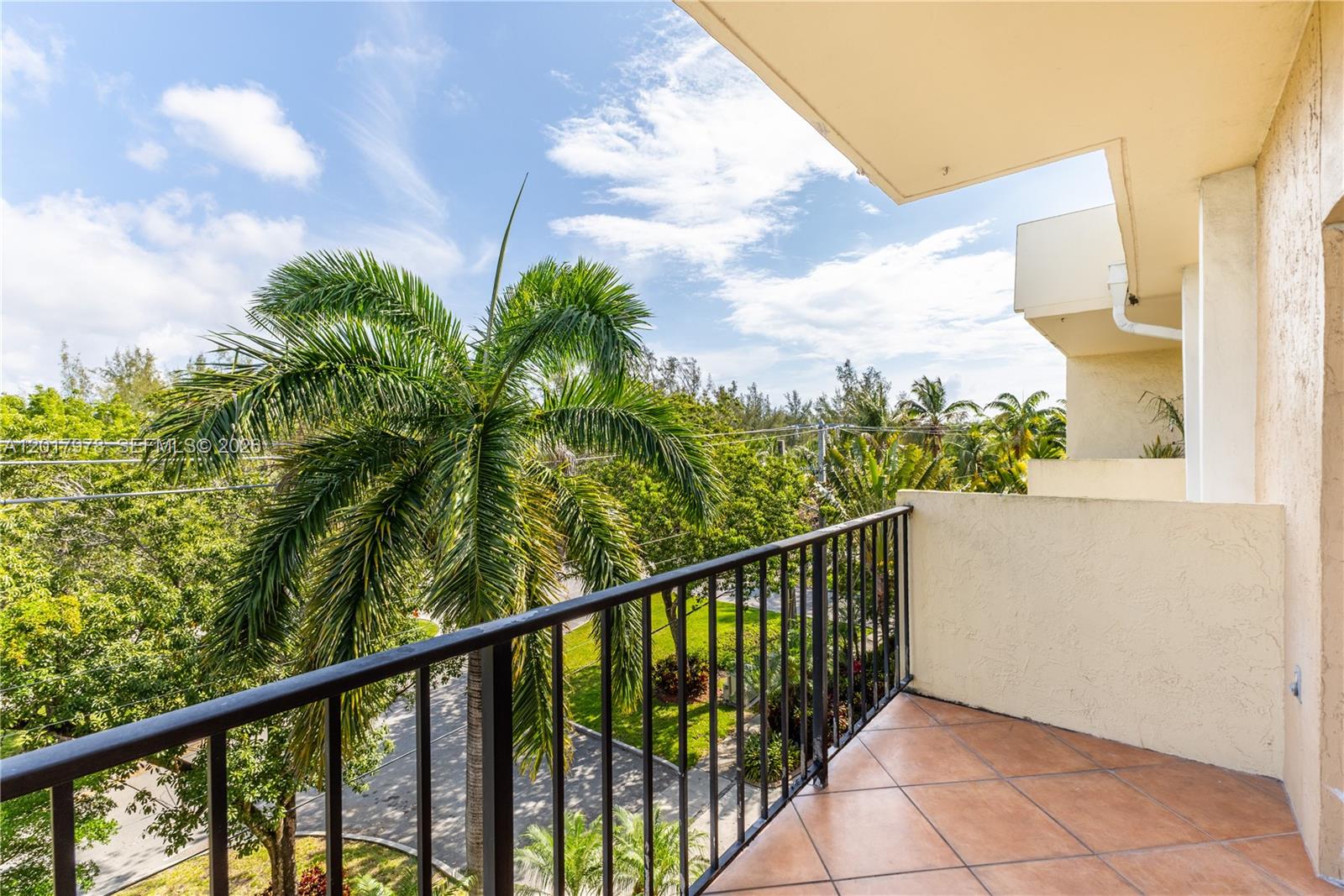 2600 NE 135th St #4E-A, North Miami FL 33181